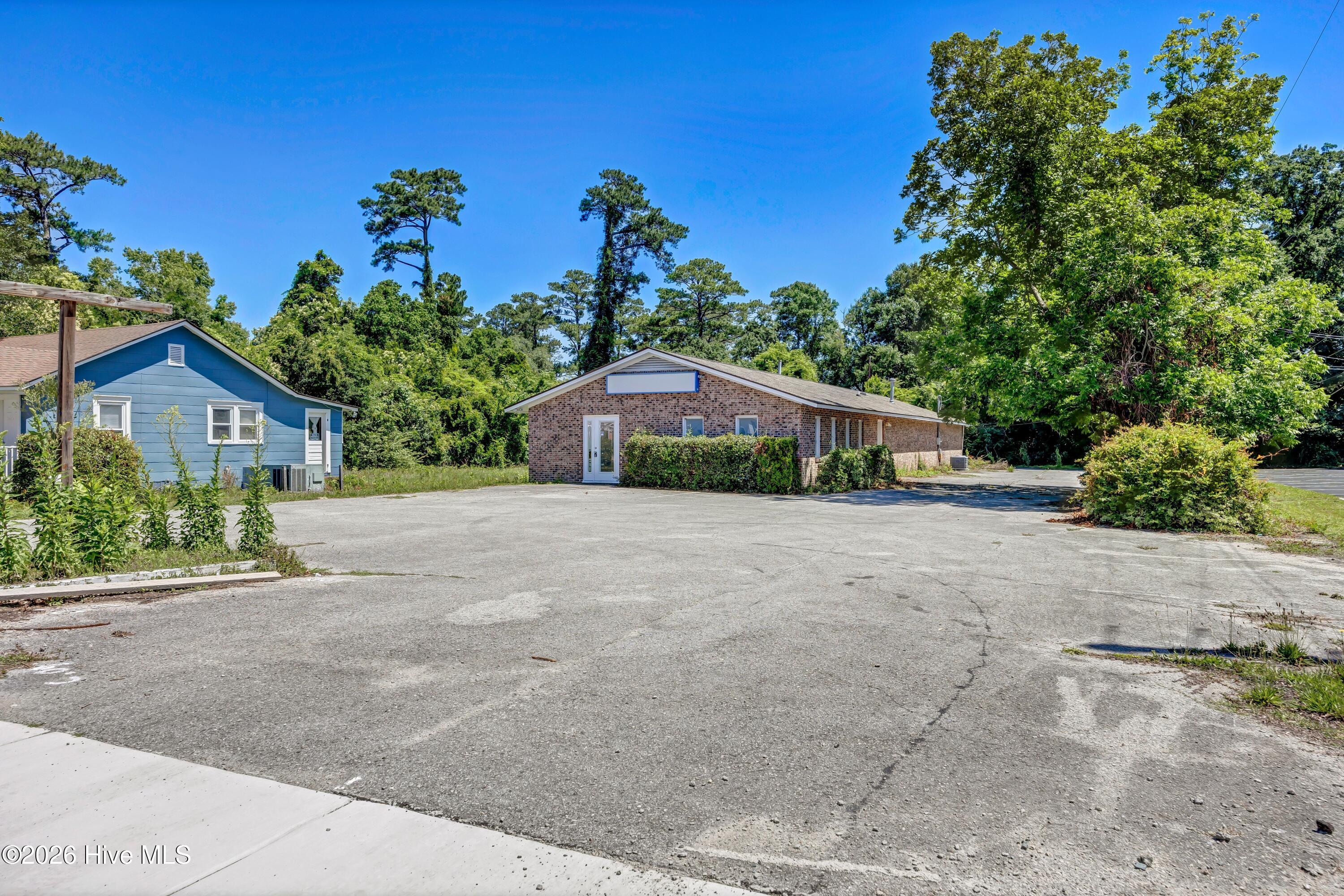 3417-3421 Wrightsville Avenue Property Photo 3