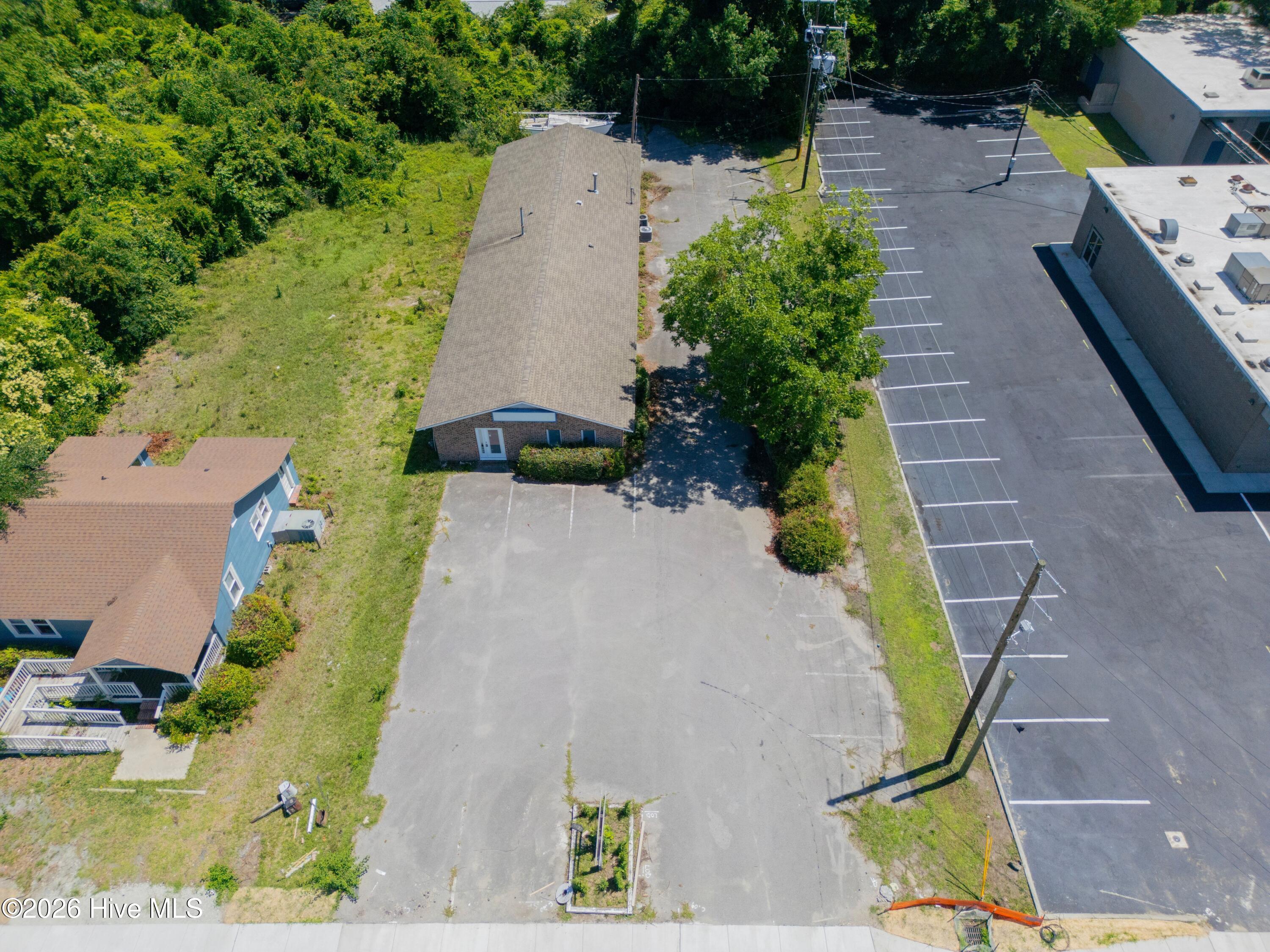 3417-3421 Wrightsville Avenue Property Photo 4