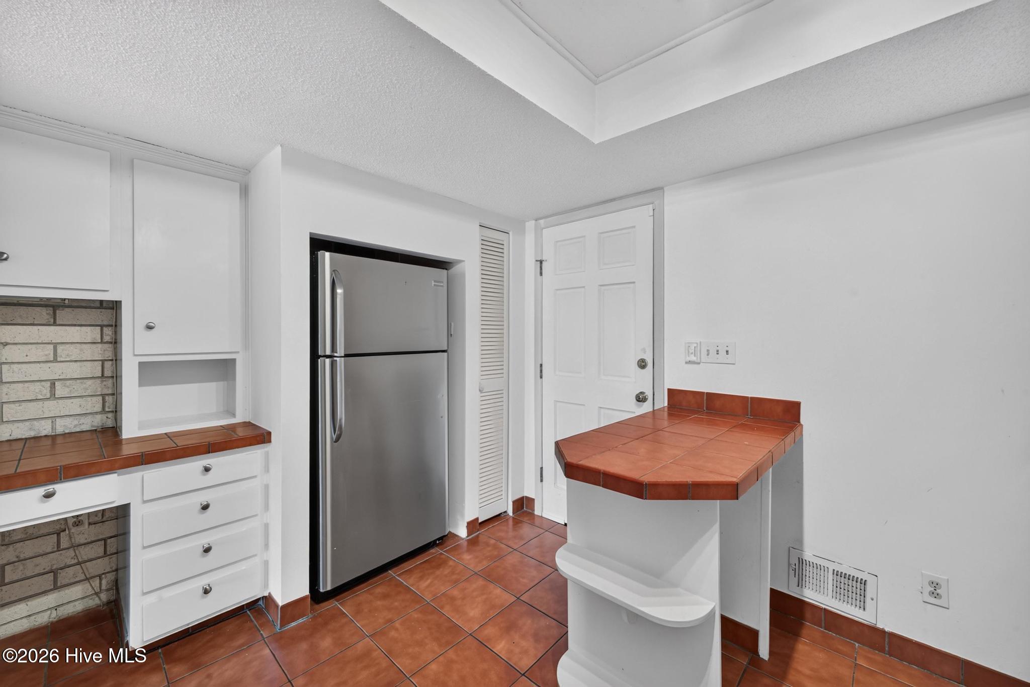 3538 Gleneagles Drive Property Photo 7