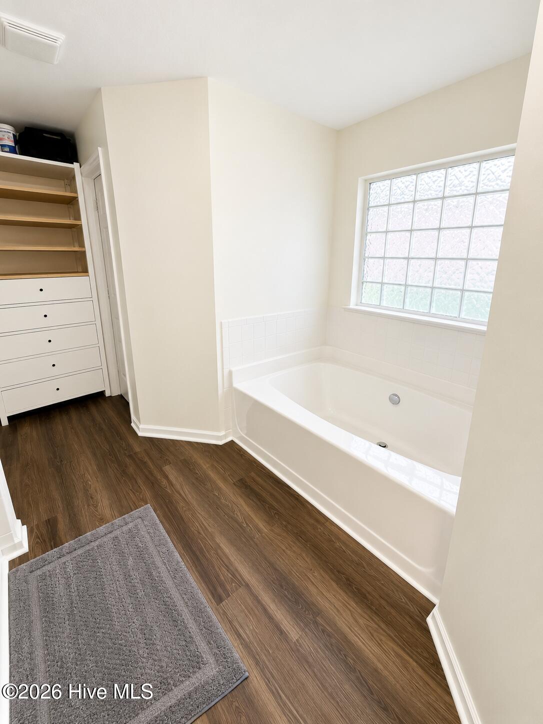 3406 Wisteria Lane Property Photo 27