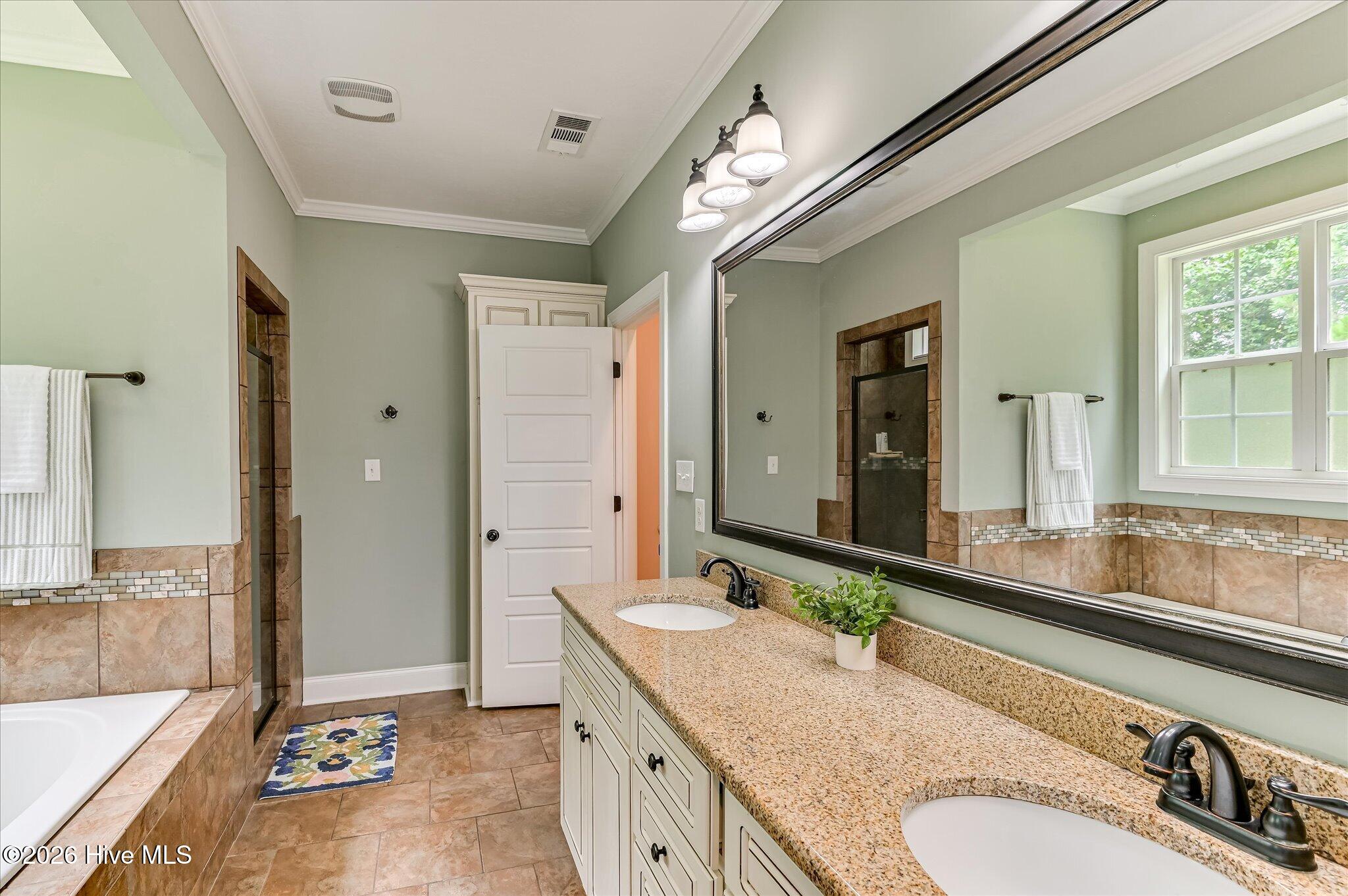760 William Avenue Property Photo 34