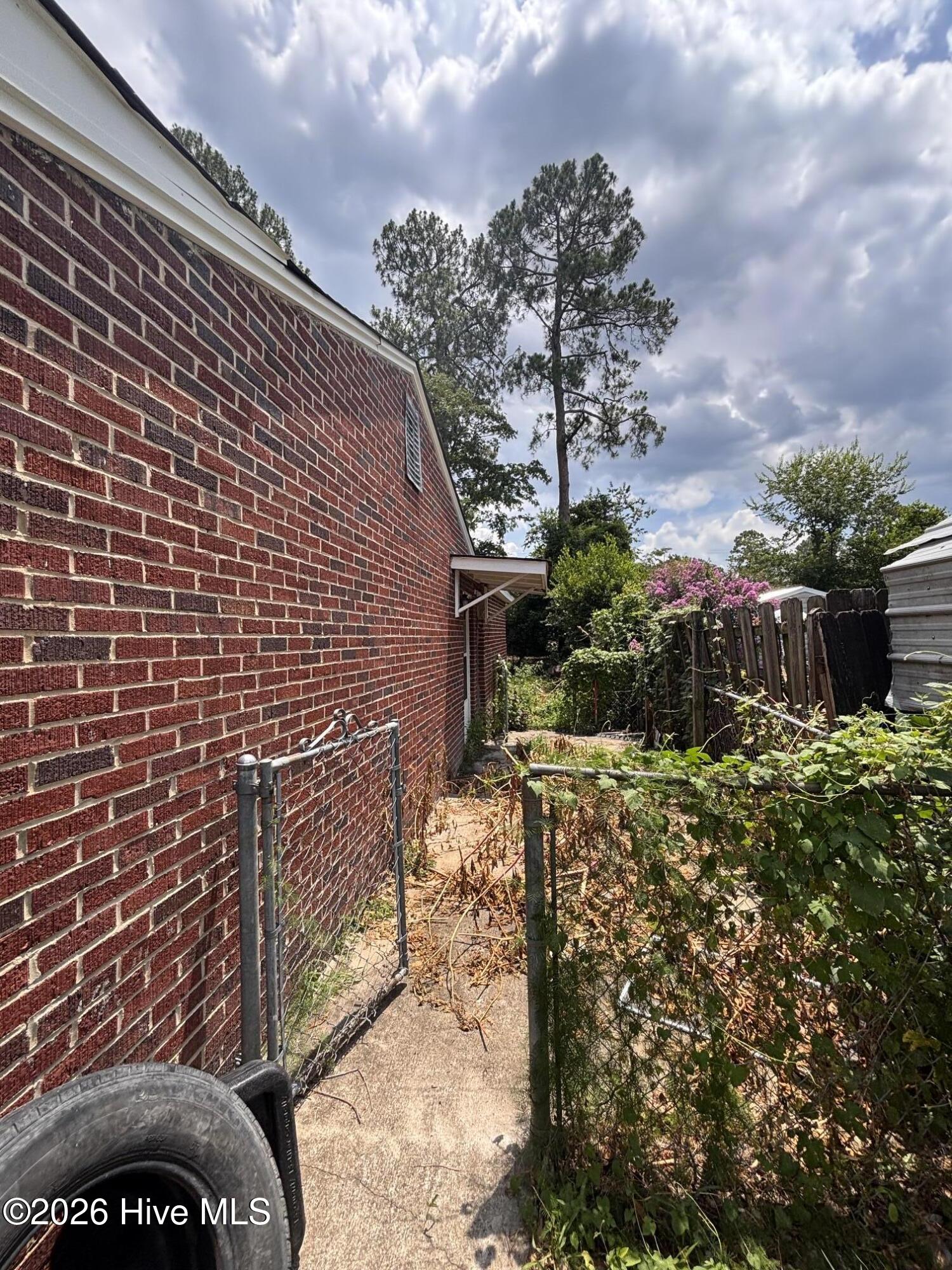 1912 Williams Drive Property Photo 17