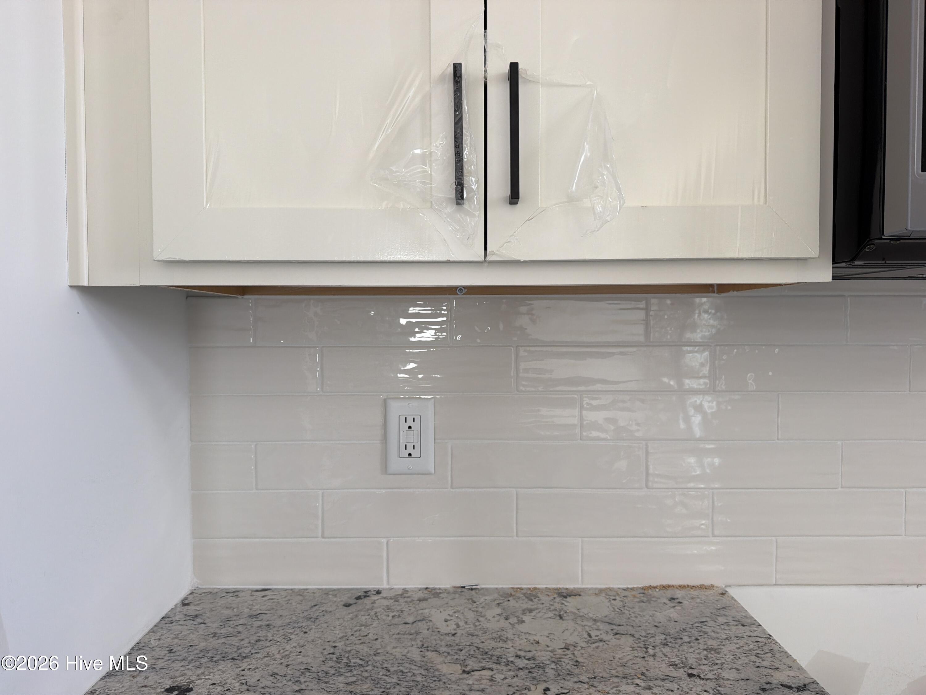 531 Midsummer Street Property Photo 4