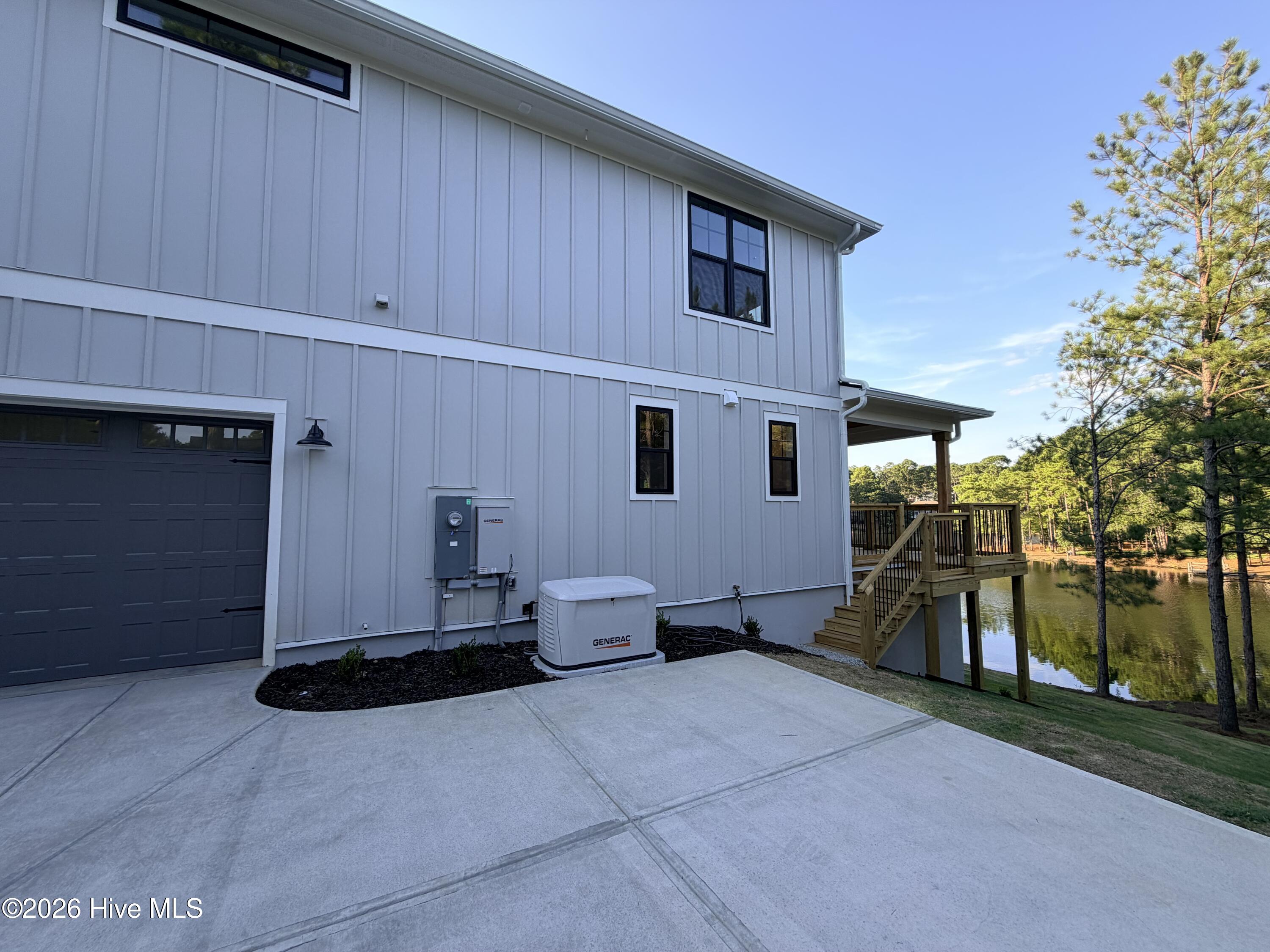 16 Overpeck Lane Property Photo 28