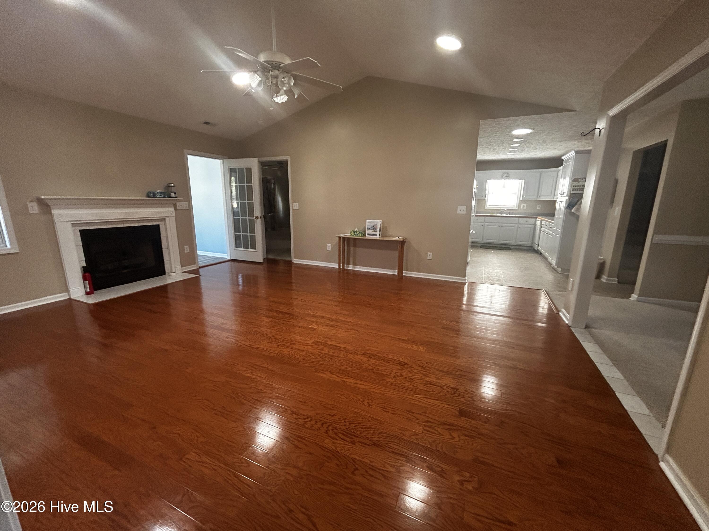 4111 Yarmouth Road Property Photo 4