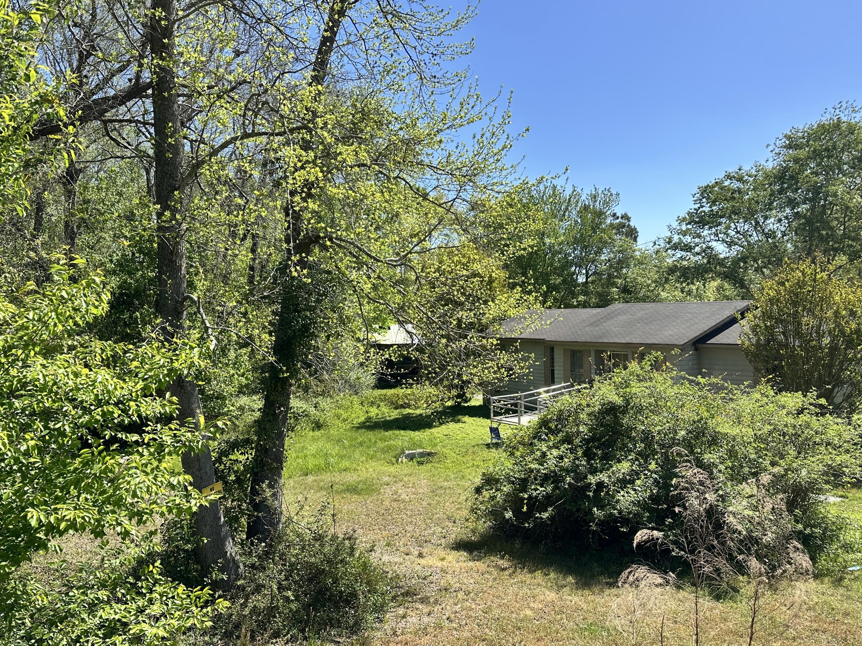 330 Pipeline Road Property Photo 4