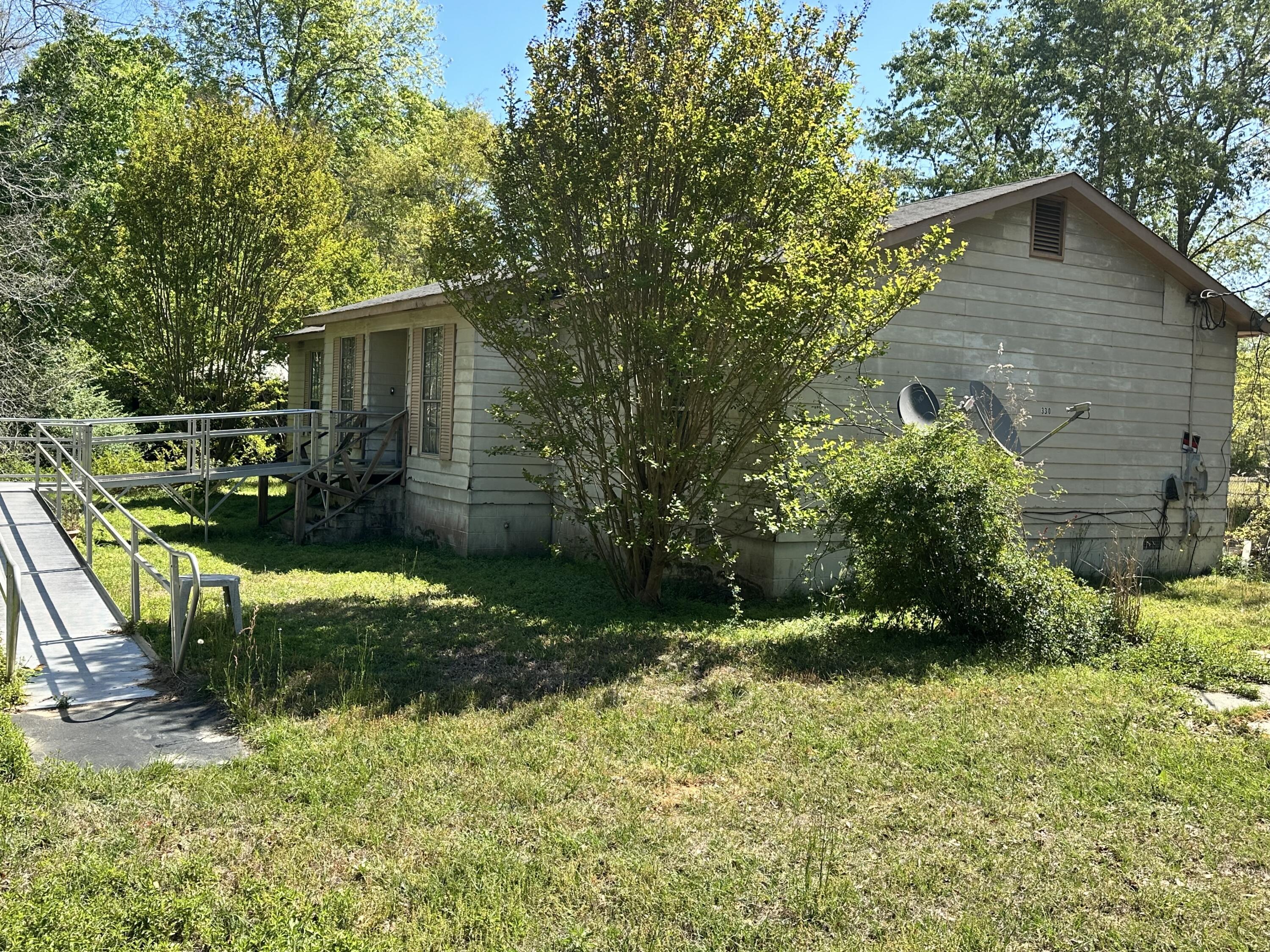 330 Pipeline Road Property Photo 8