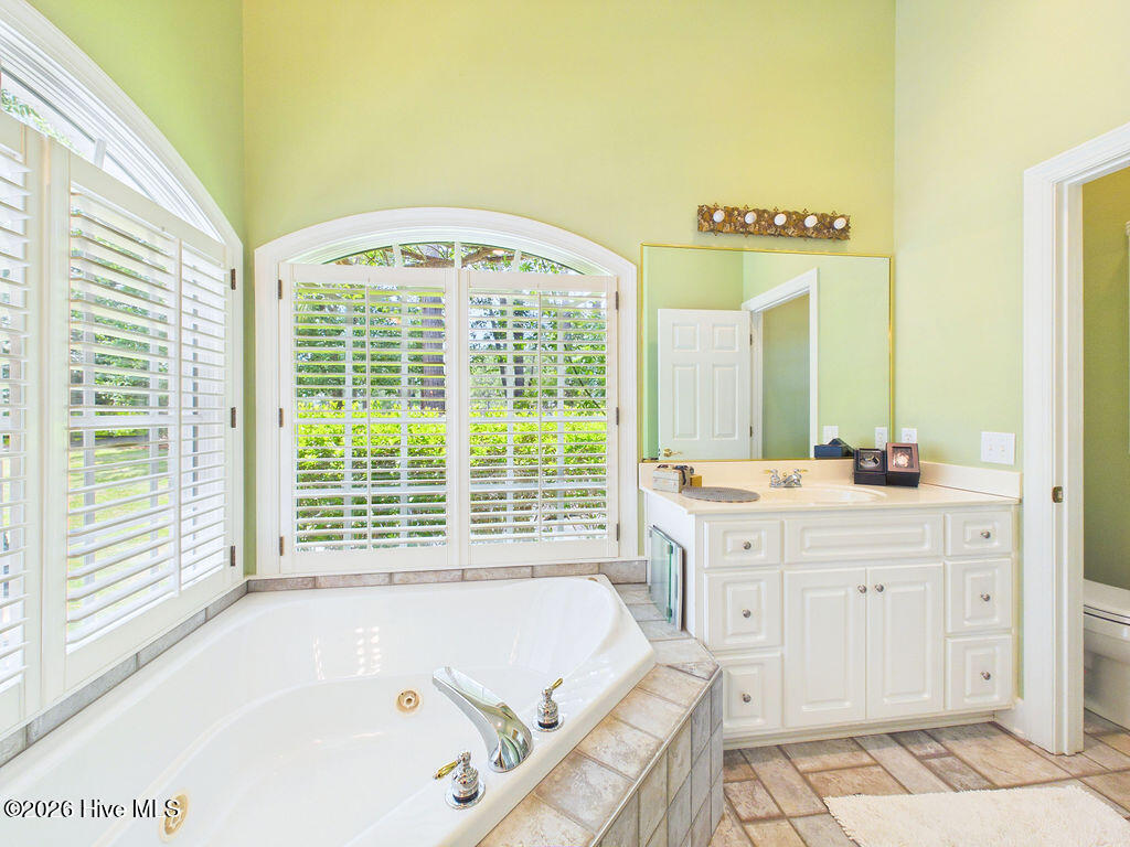 48 Royal County Down Property Photo 13