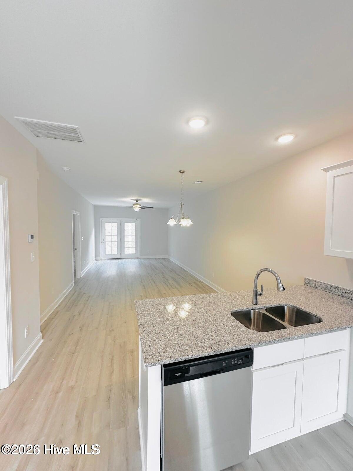 1227 University Lane F Property Photo 4