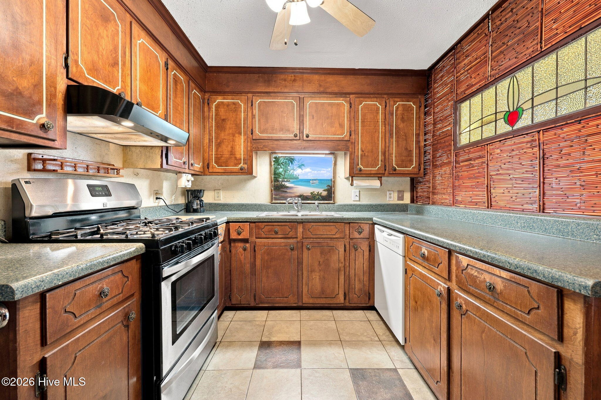 208 Dixon Circle Property Photo 10