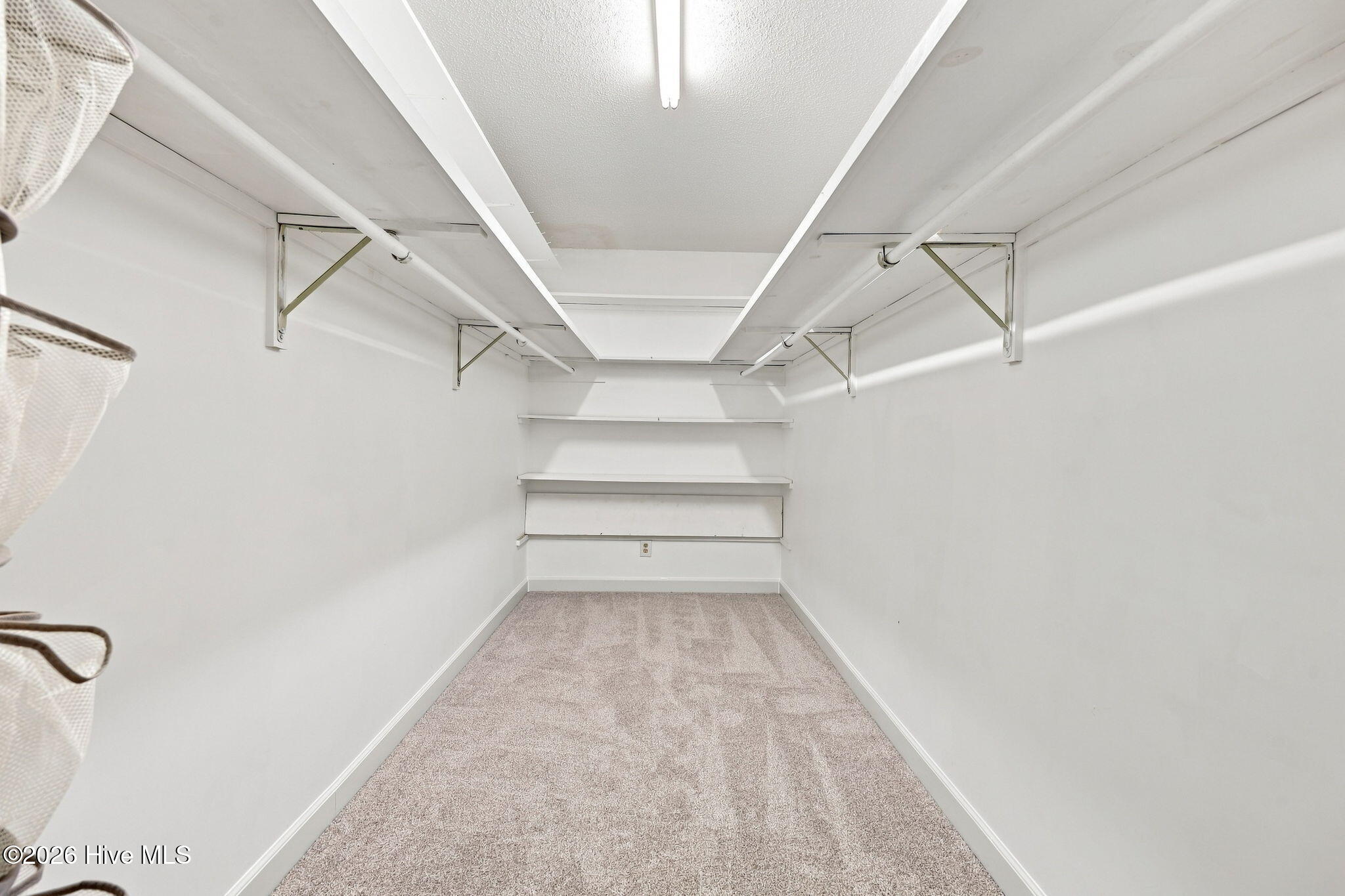 208 Dixon Circle Property Photo 17