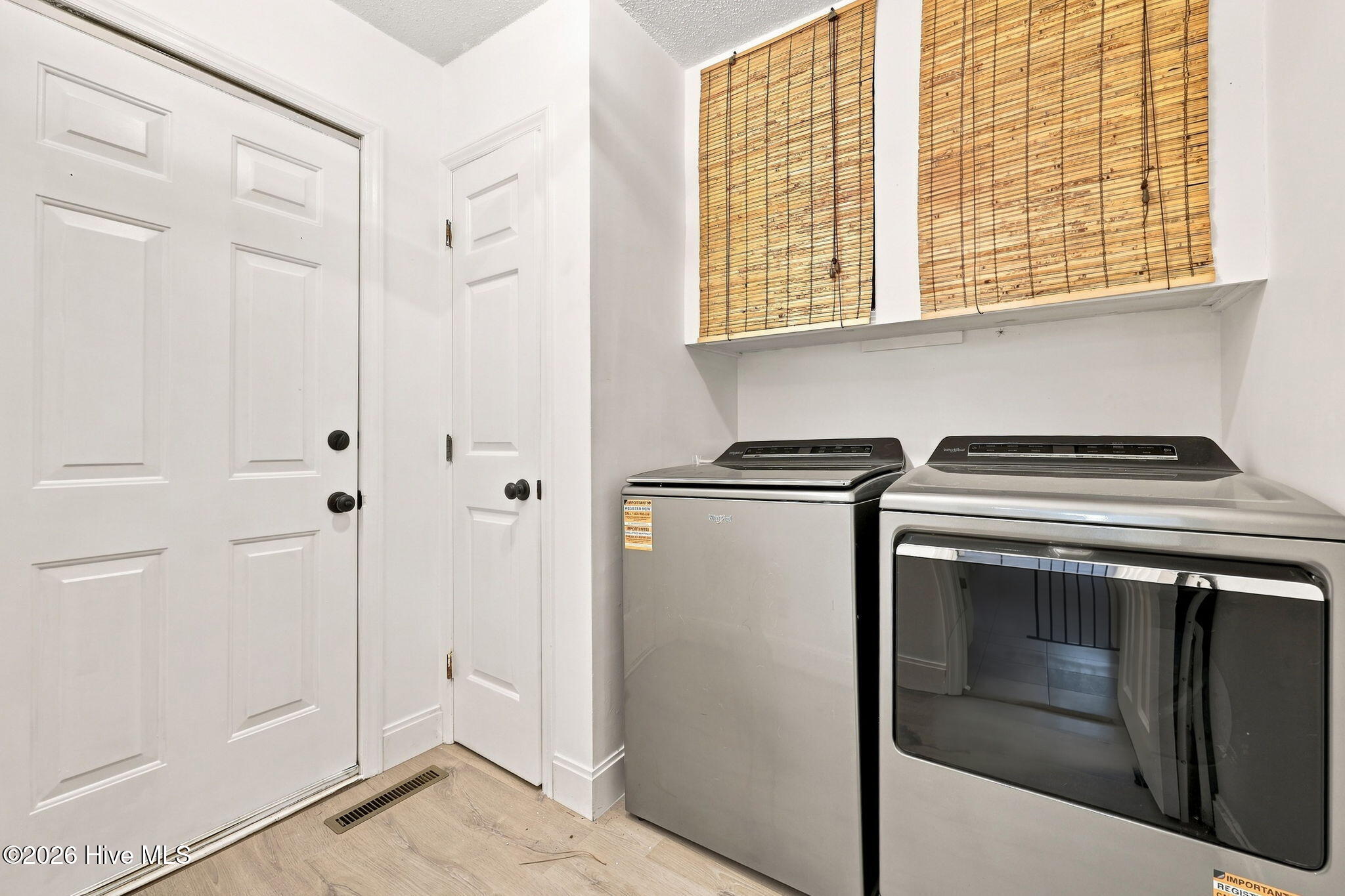 208 Dixon Circle Property Photo 18