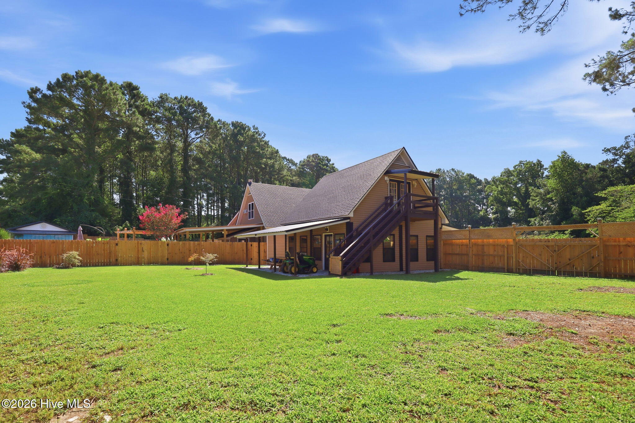 208 Dixon Circle Property Photo 44