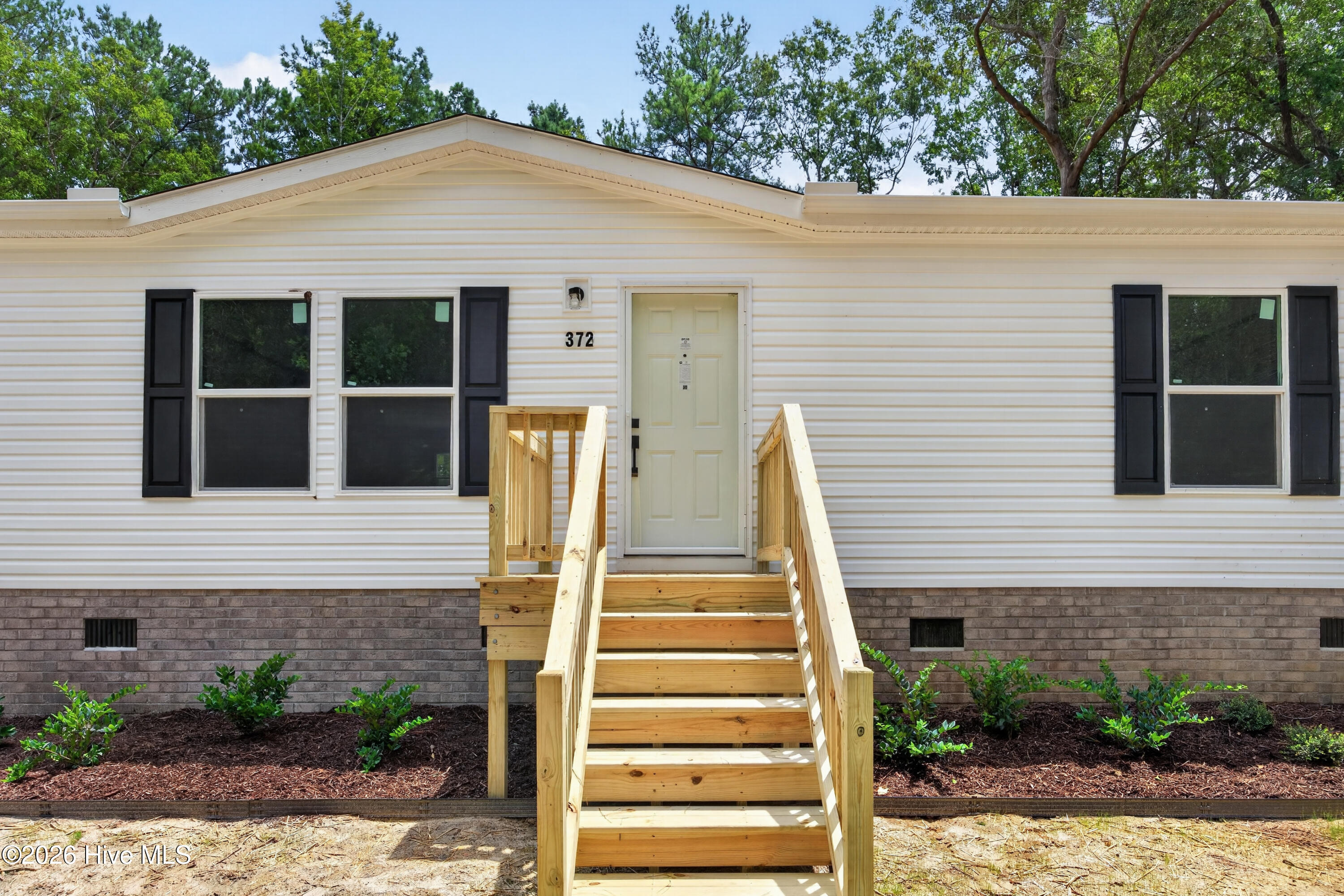 372 Mallard Roost Drive Property Photo 5