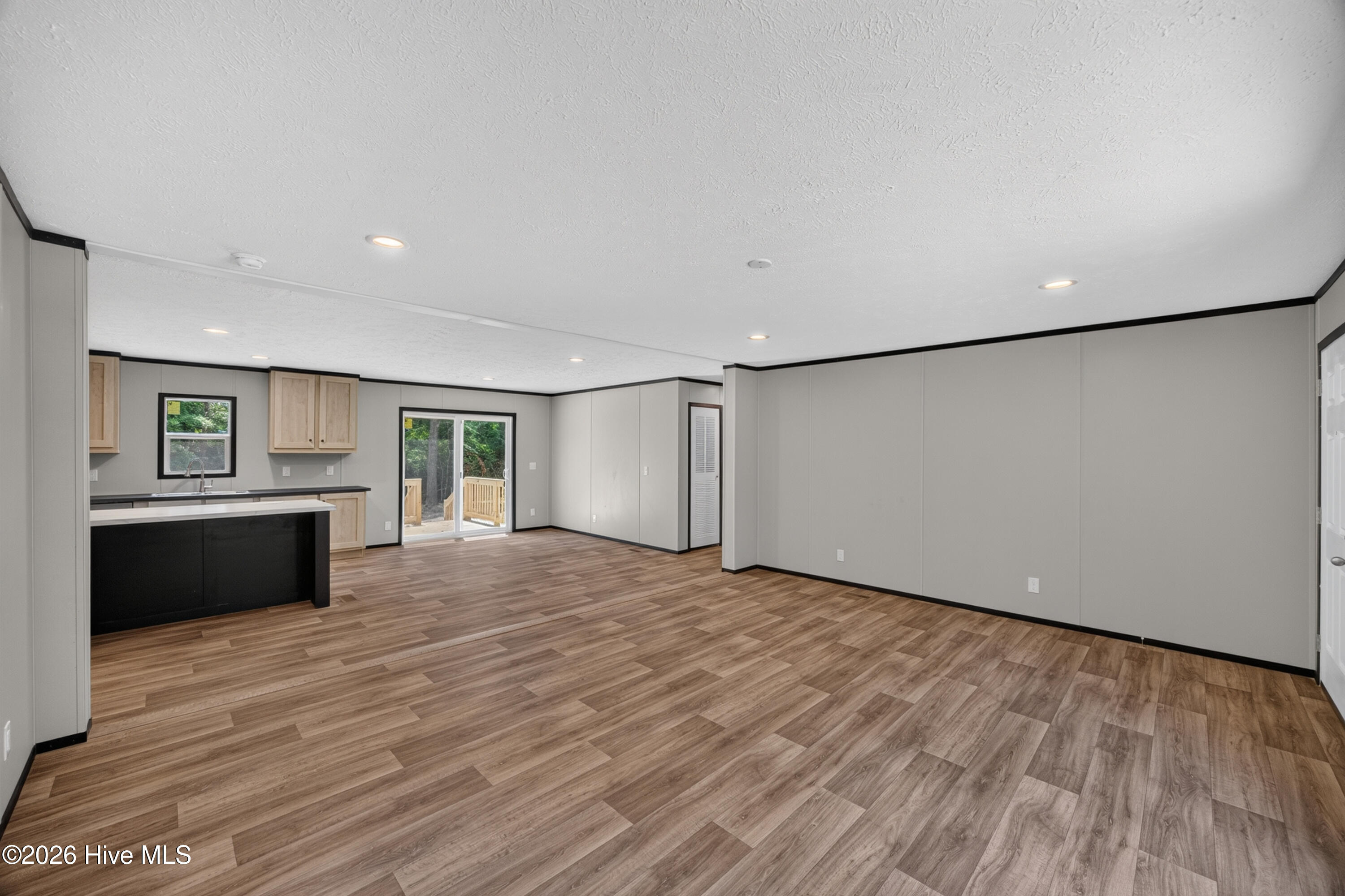 372 Mallard Roost Drive Property Photo 7