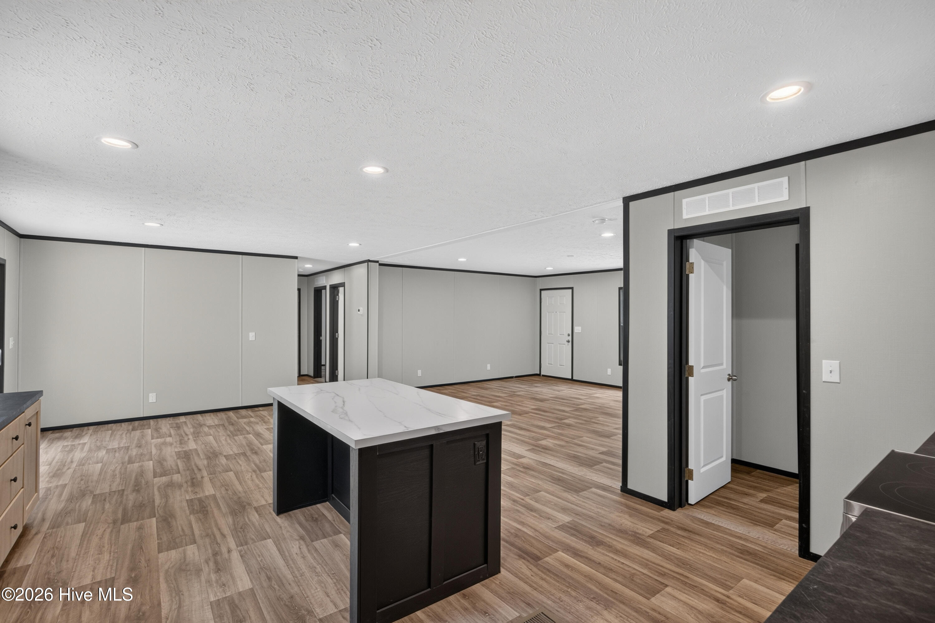 372 Mallard Roost Drive Property Photo 16