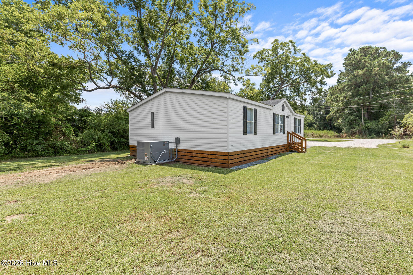1014 Harrell's Loop Road Property Photo 24