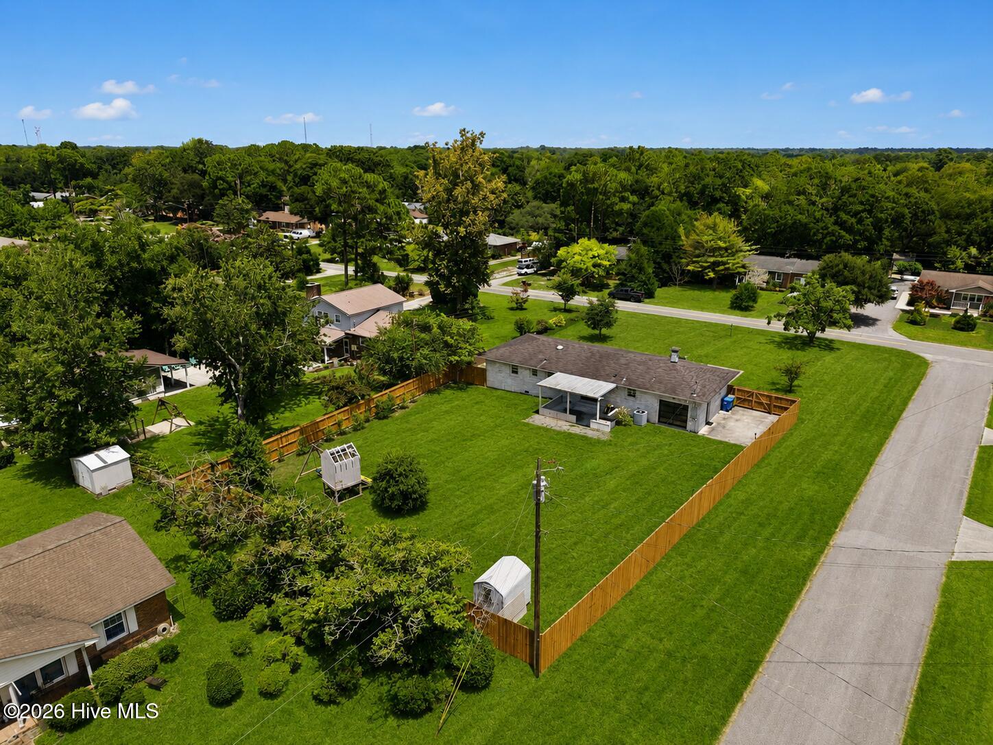 501 Long Leaf Acres Drive Property Photo 2