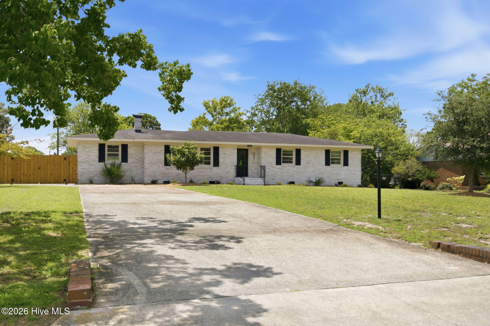 501 Long Leaf Acres Drive Property Photo 5