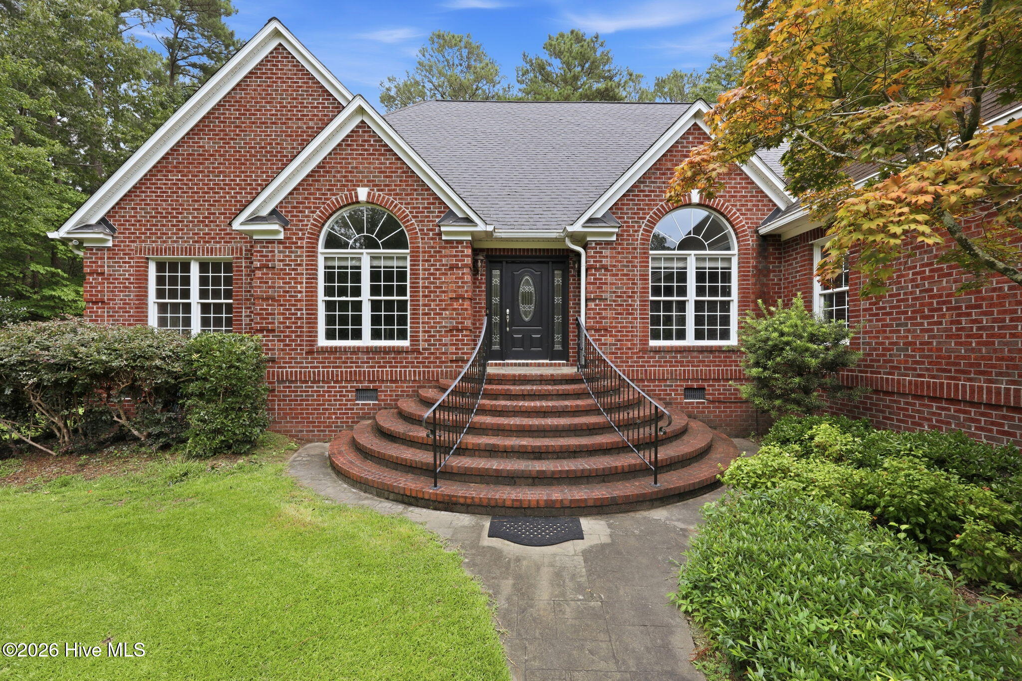 407 Rustic Court Property Photo 1
