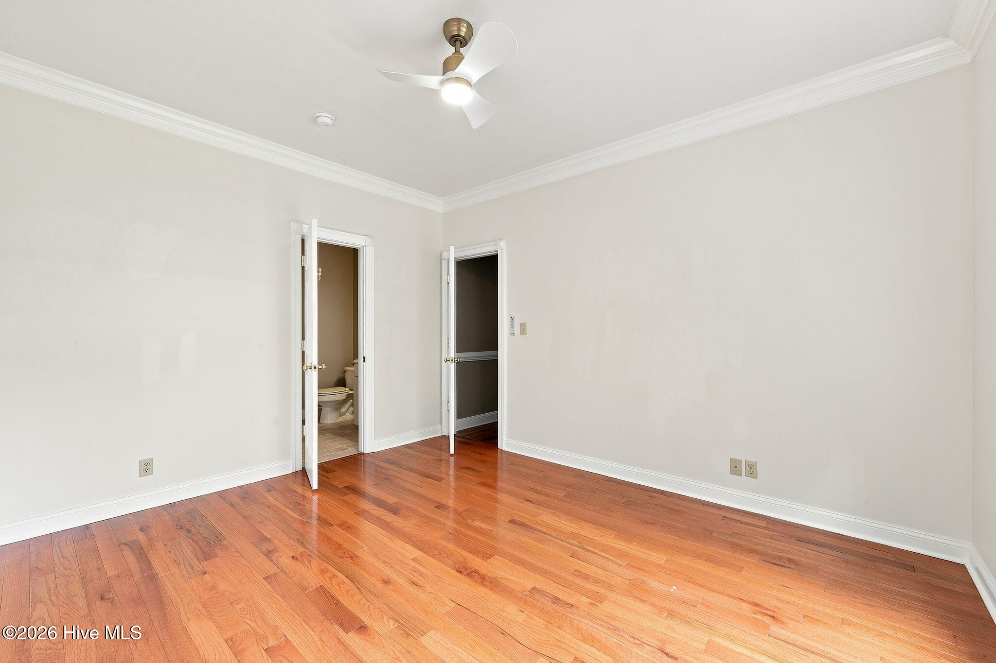 407 Rustic Court Property Photo 30