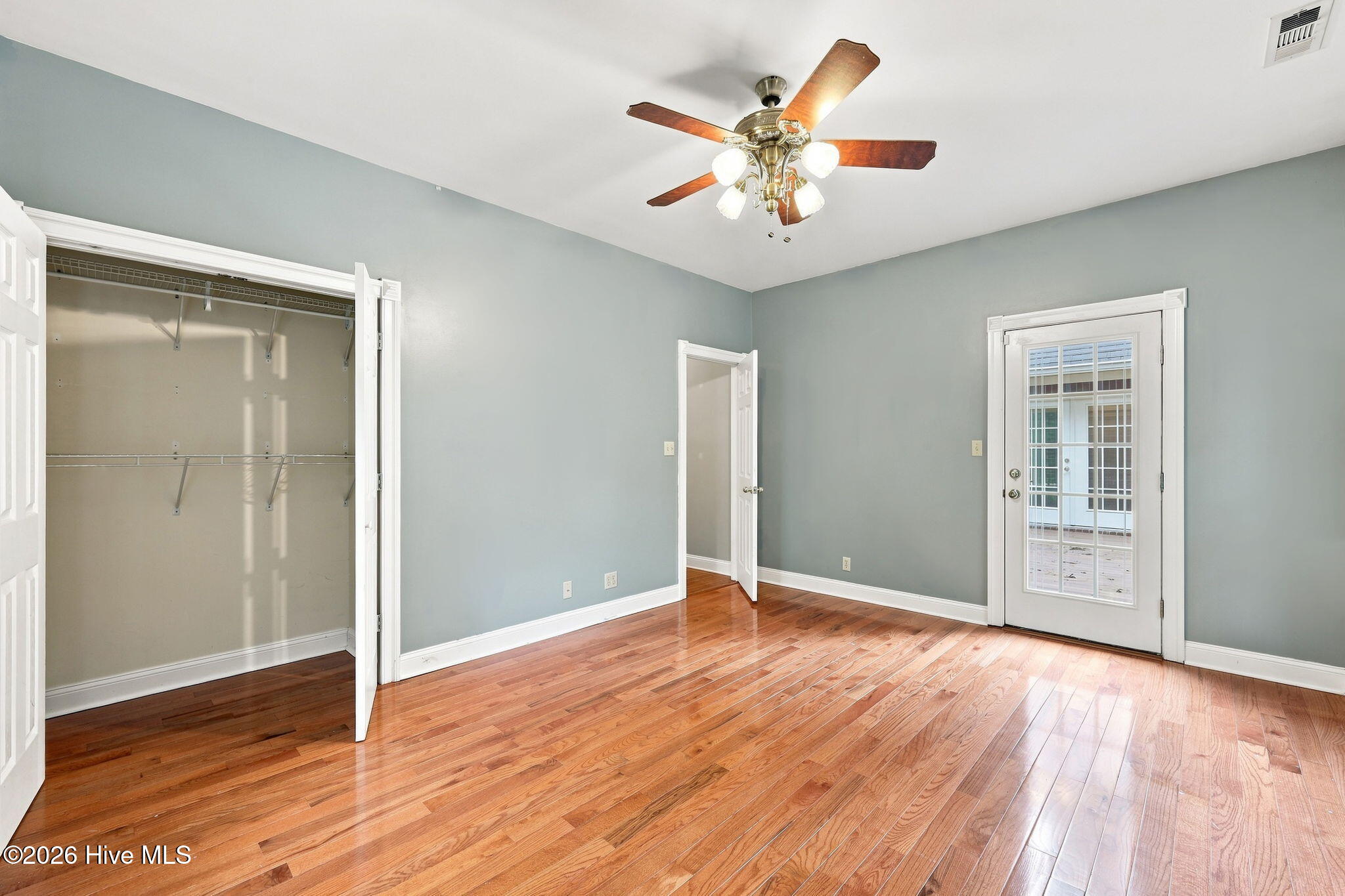 407 Rustic Court Property Photo 39
