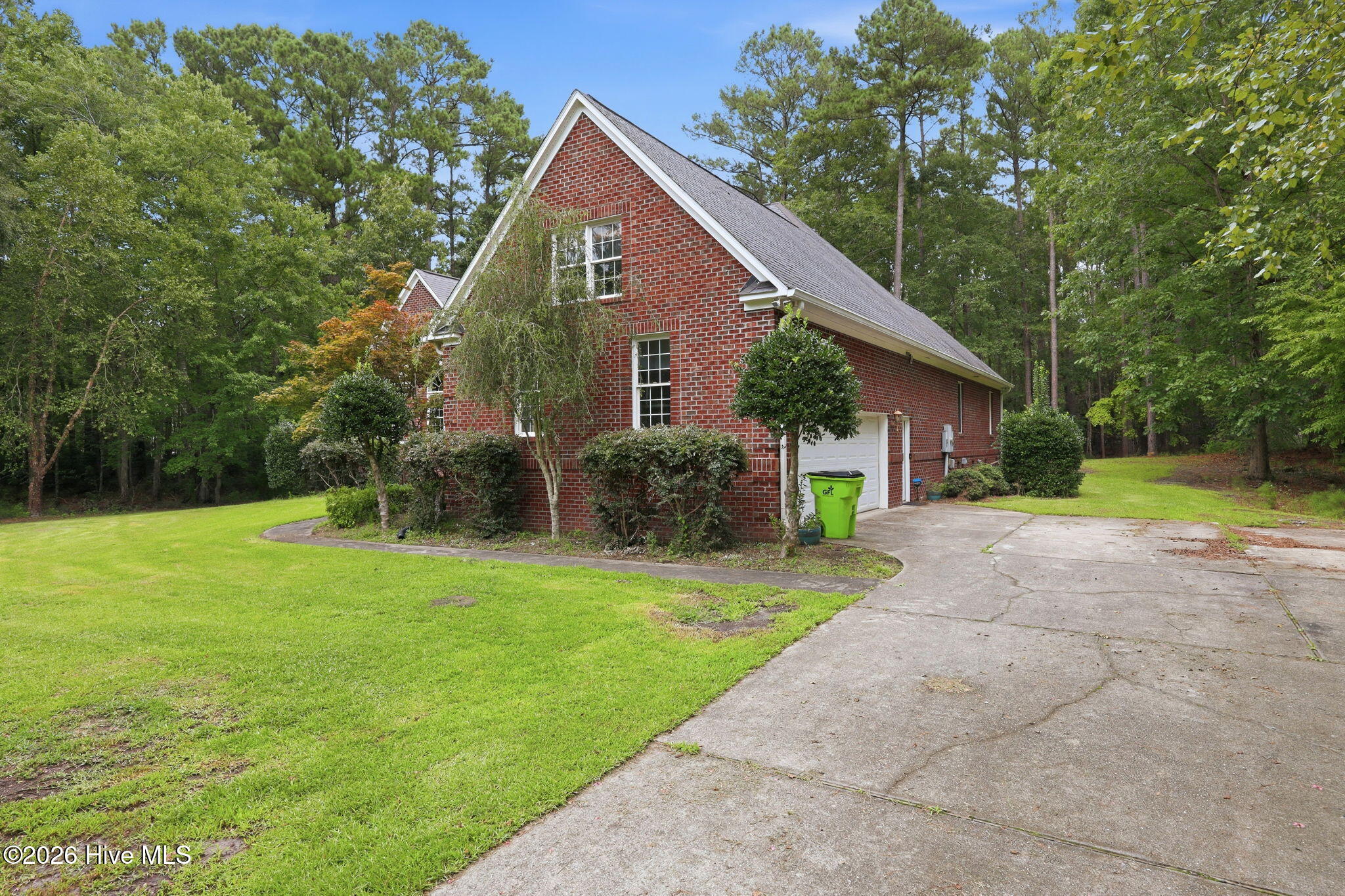 407 Rustic Court Property Photo 49