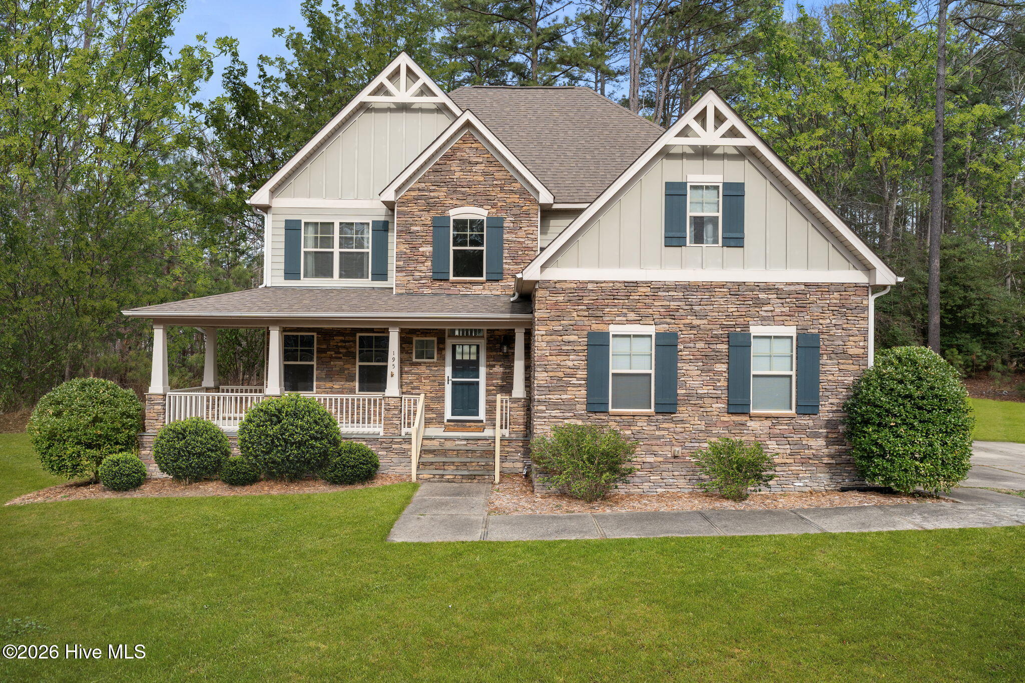 195 Glenmoor Drive Property Photo 2