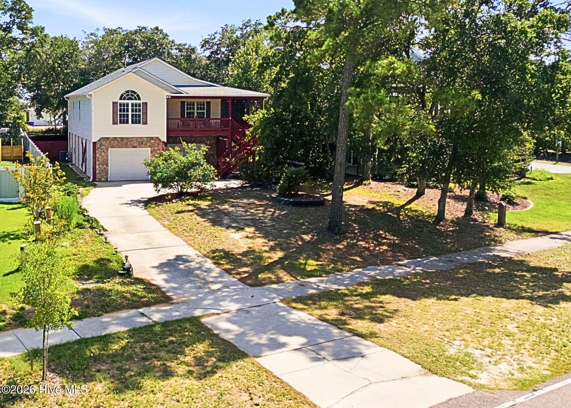 1805 W Oak Island Drive Property Photo 3