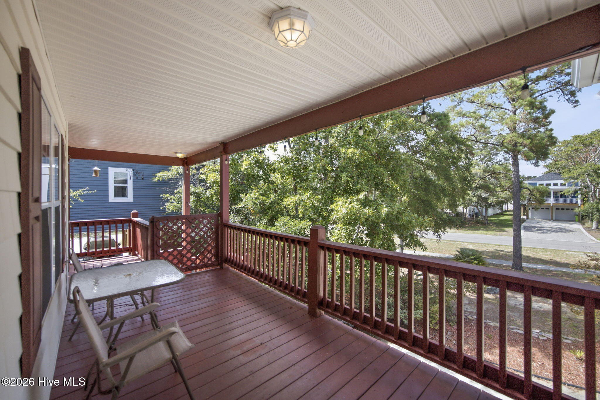 1805 W Oak Island Drive Property Photo 6