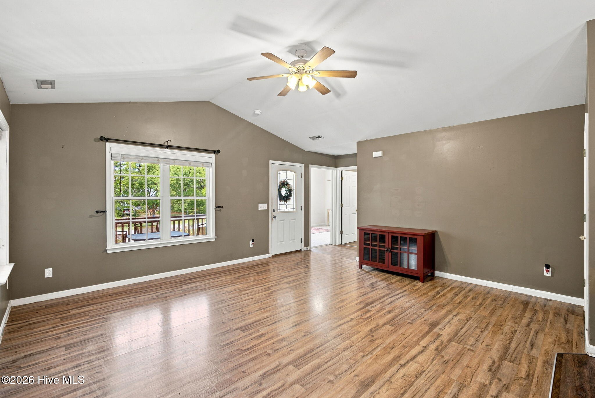 1805 W Oak Island Drive Property Photo 7