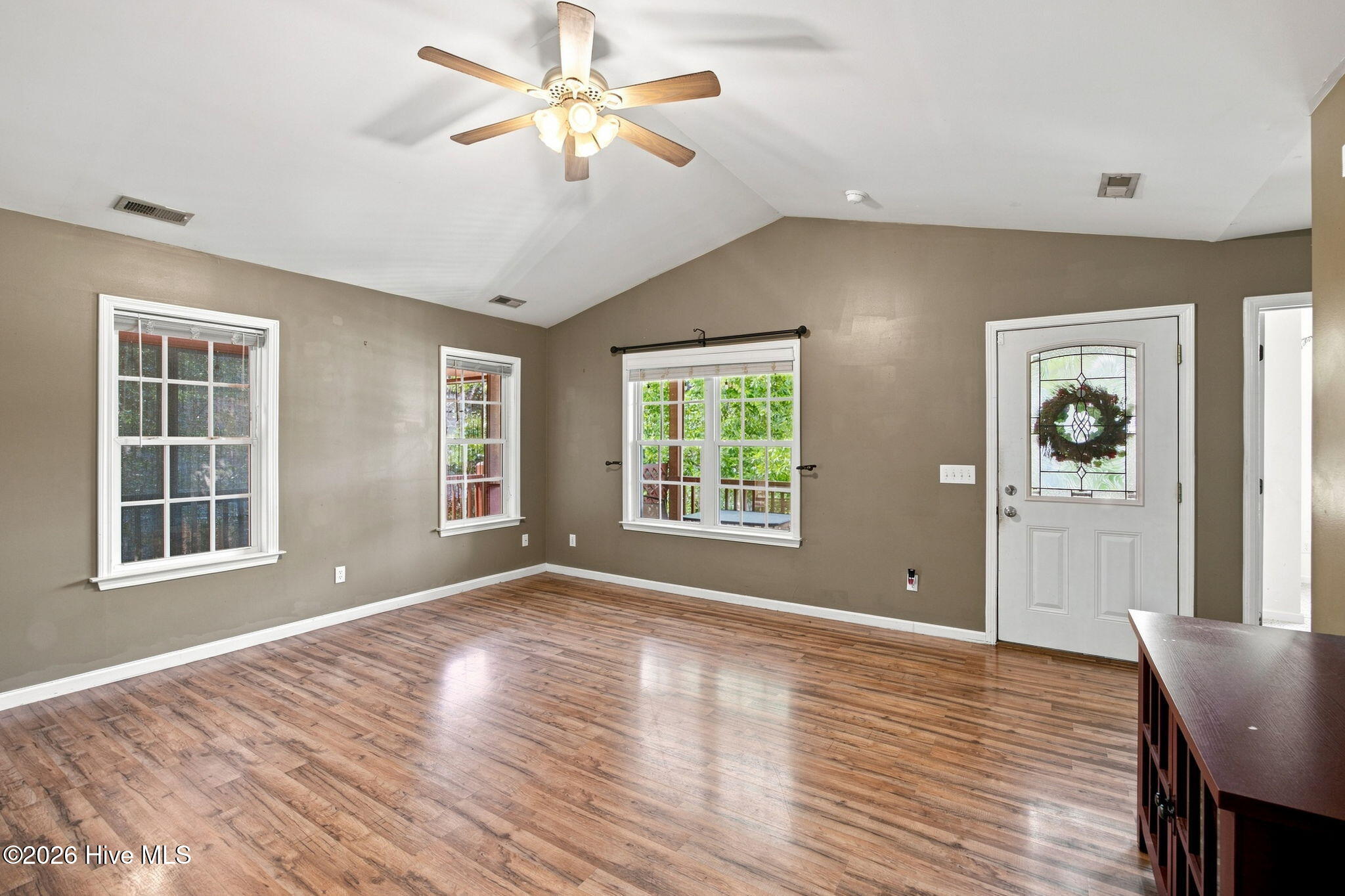 1805 W Oak Island Drive Property Photo 9