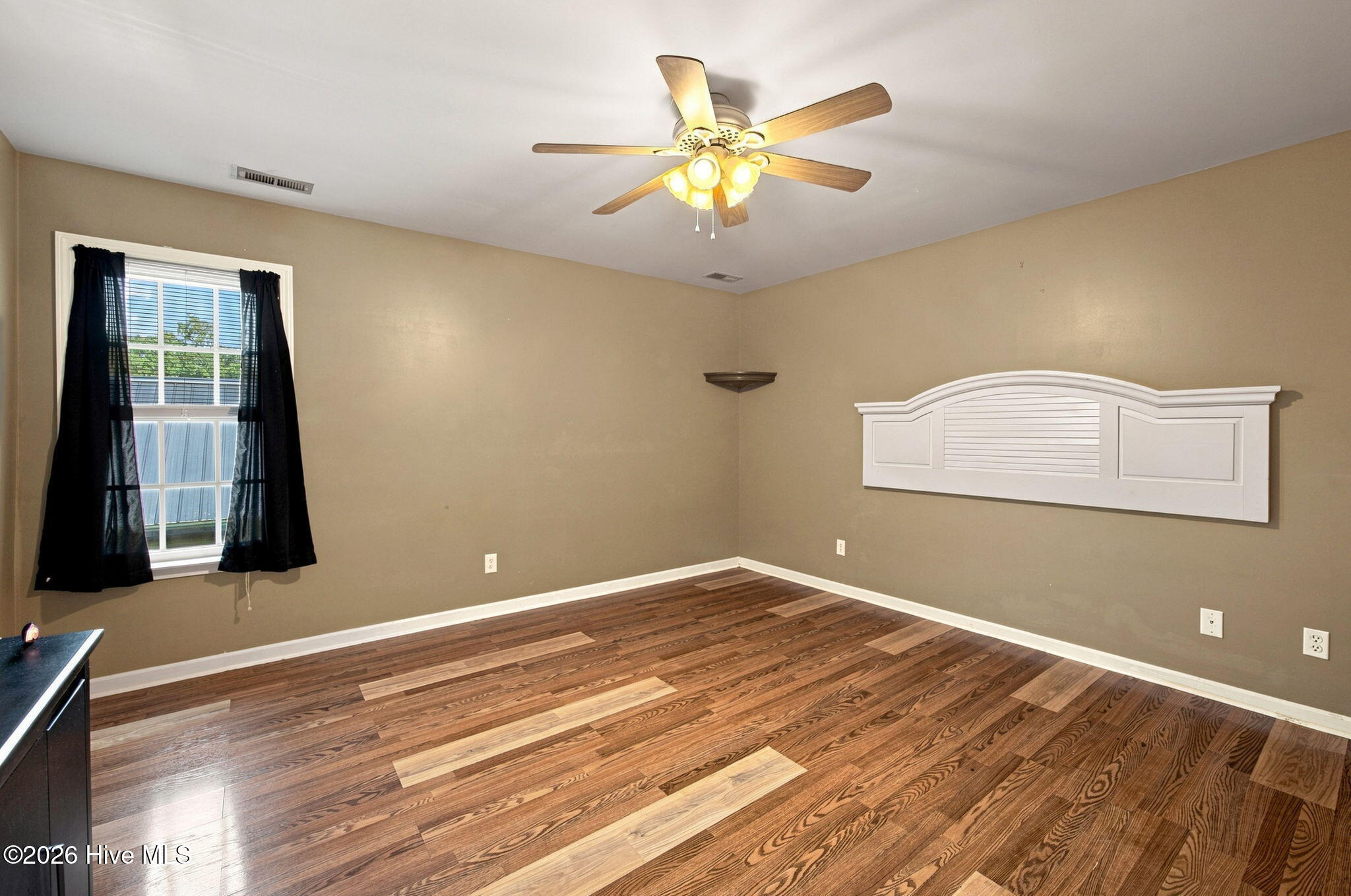 1805 W Oak Island Drive Property Photo 20