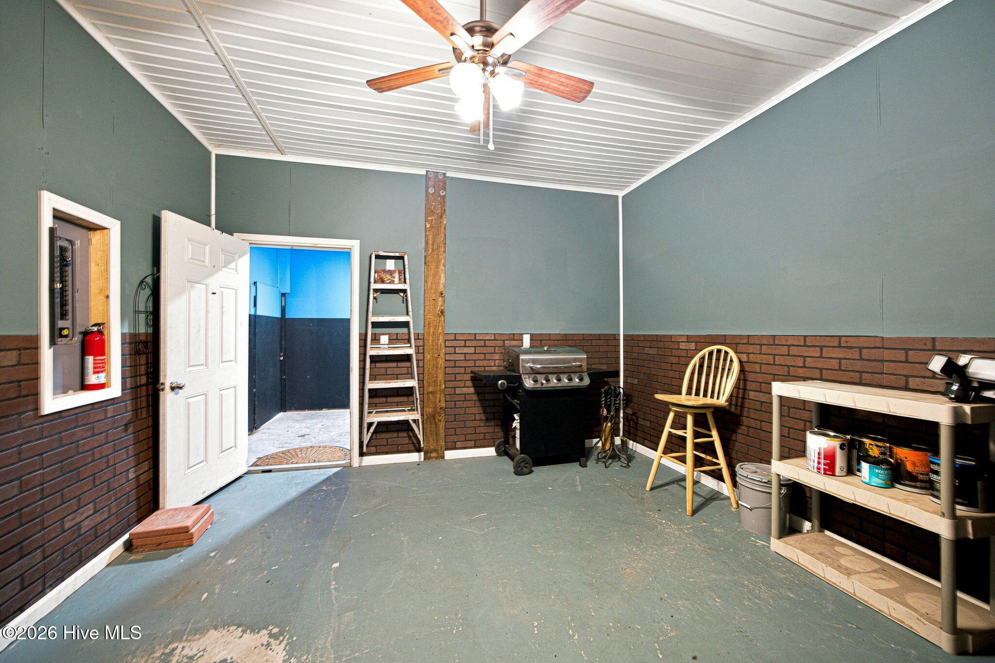 1805 W Oak Island Drive Property Photo 29