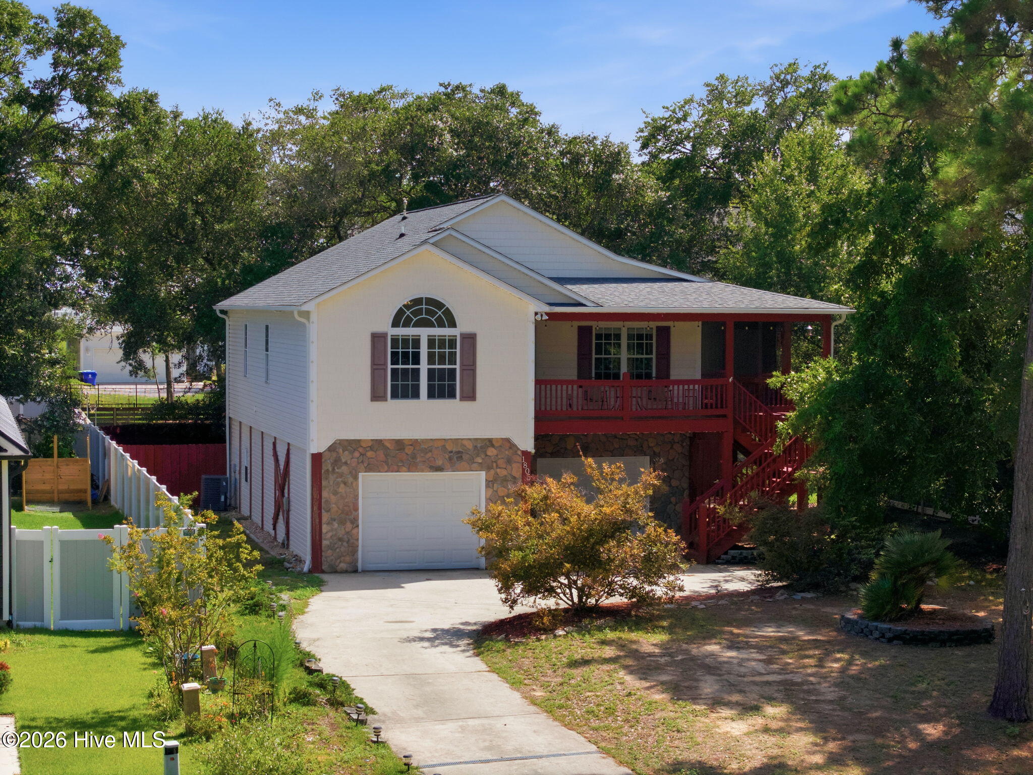 1805 W Oak Island Drive Property Photo 36