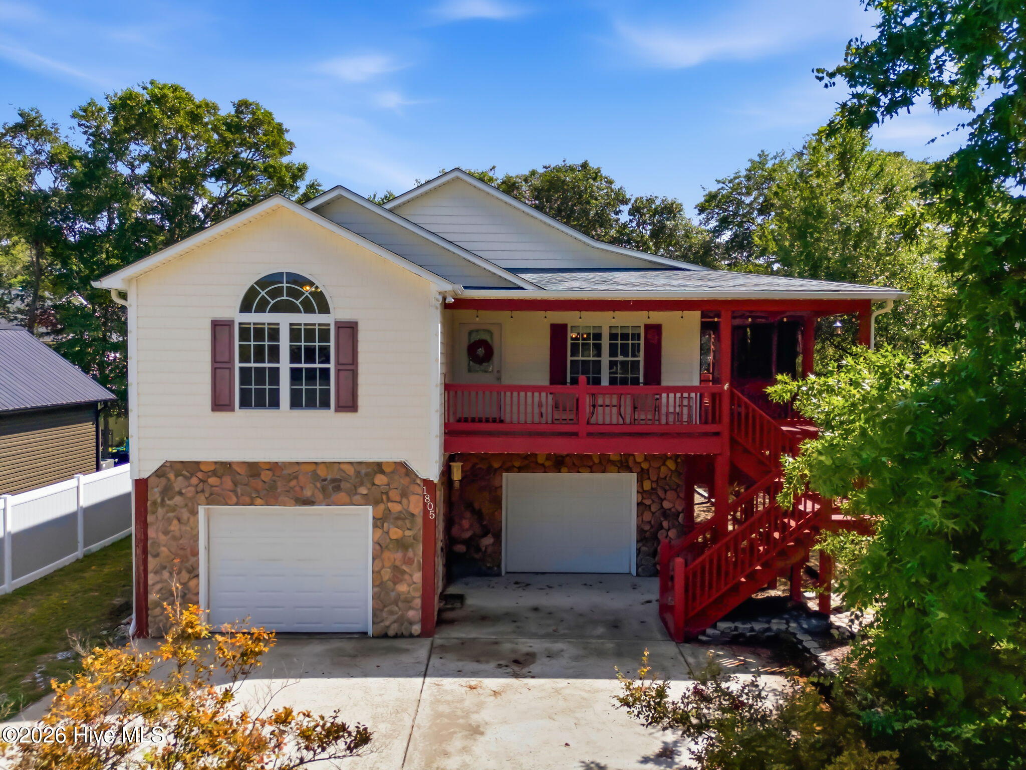 1805 W Oak Island Drive Property Photo 42