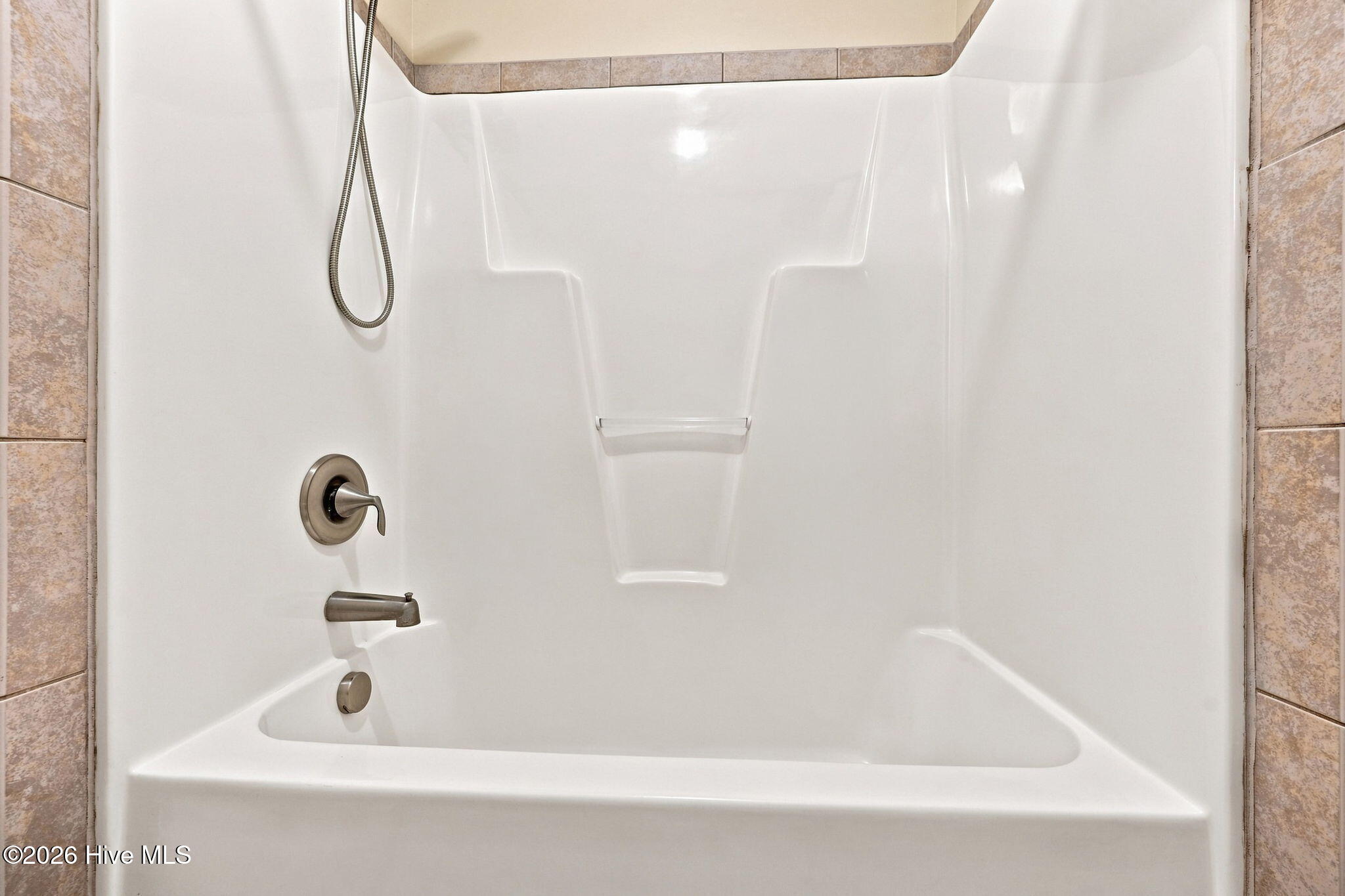512 Louvre Lane Property Photo 32
