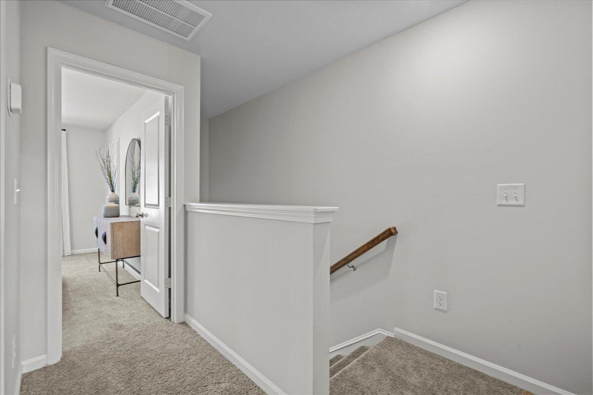 586 Slim Cypress Property Photo 16