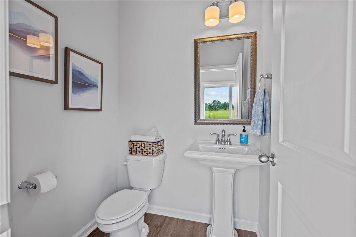 586 Slim Cypress Property Photo 19