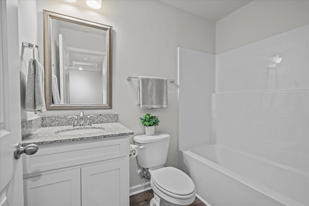 586 Slim Cypress Property Photo 21