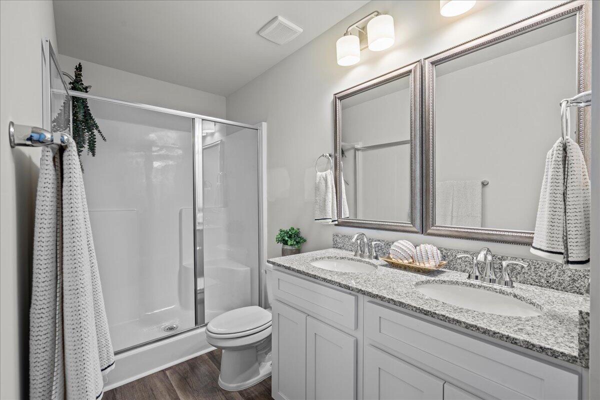 586 Slim Cypress Property Photo 24