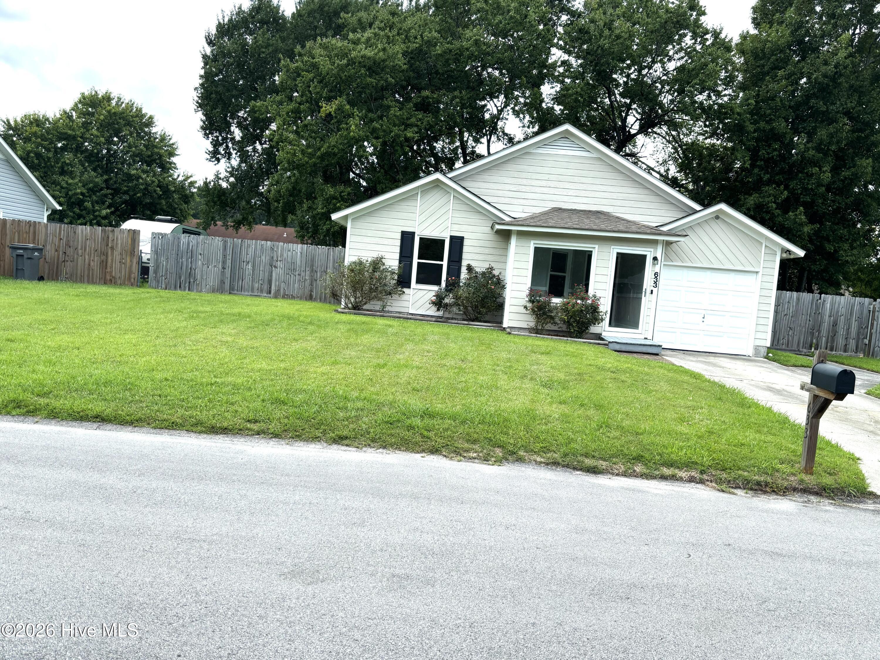 633 Foxfire Circle Property Photo 2