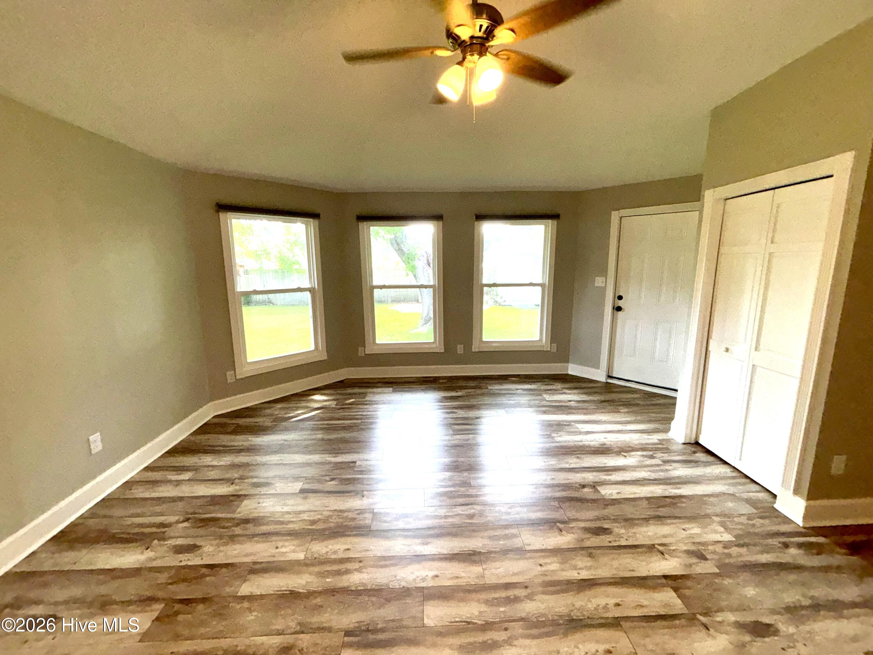 633 Foxfire Circle Property Photo 13