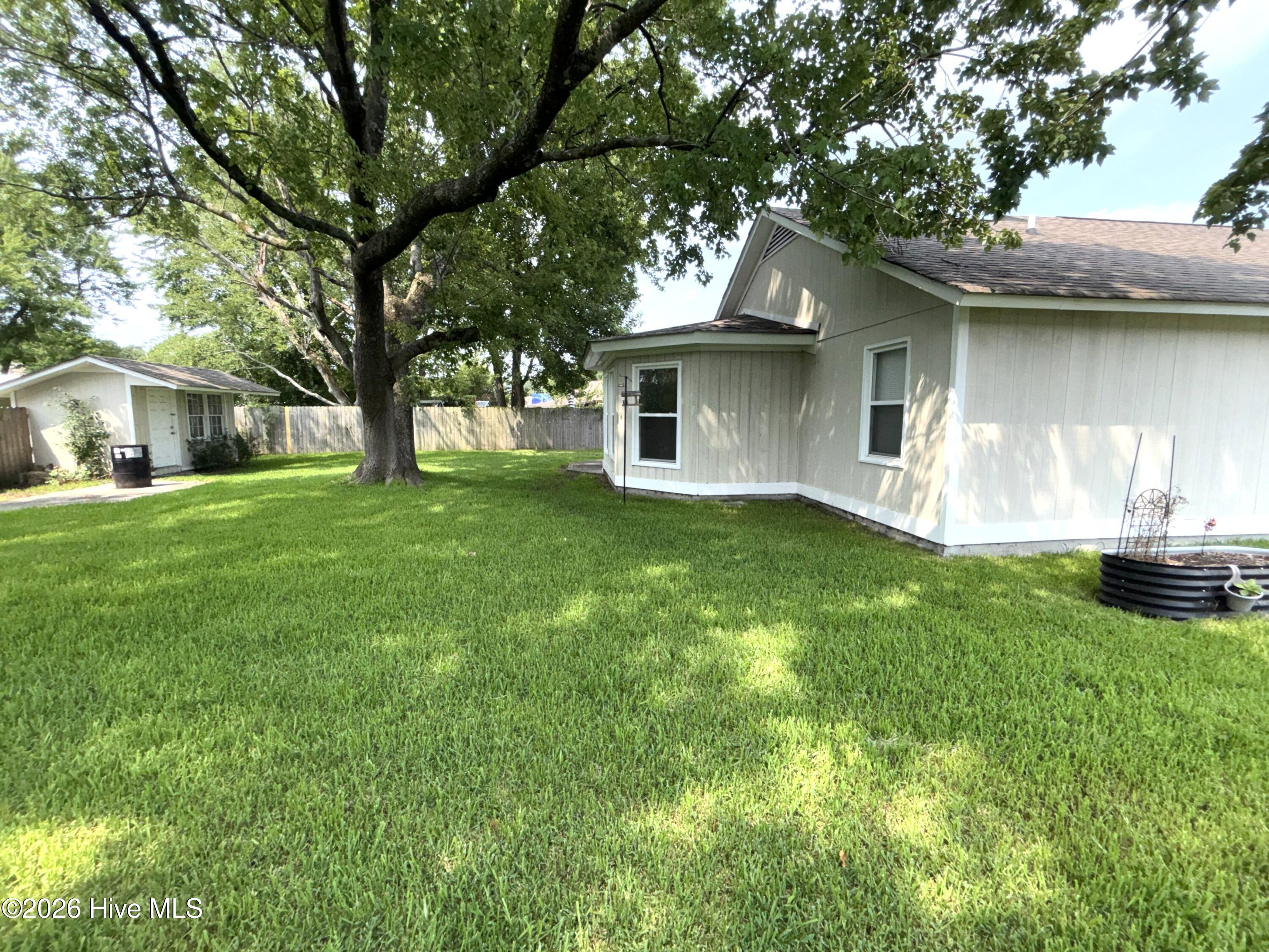 633 Foxfire Circle Property Photo 45