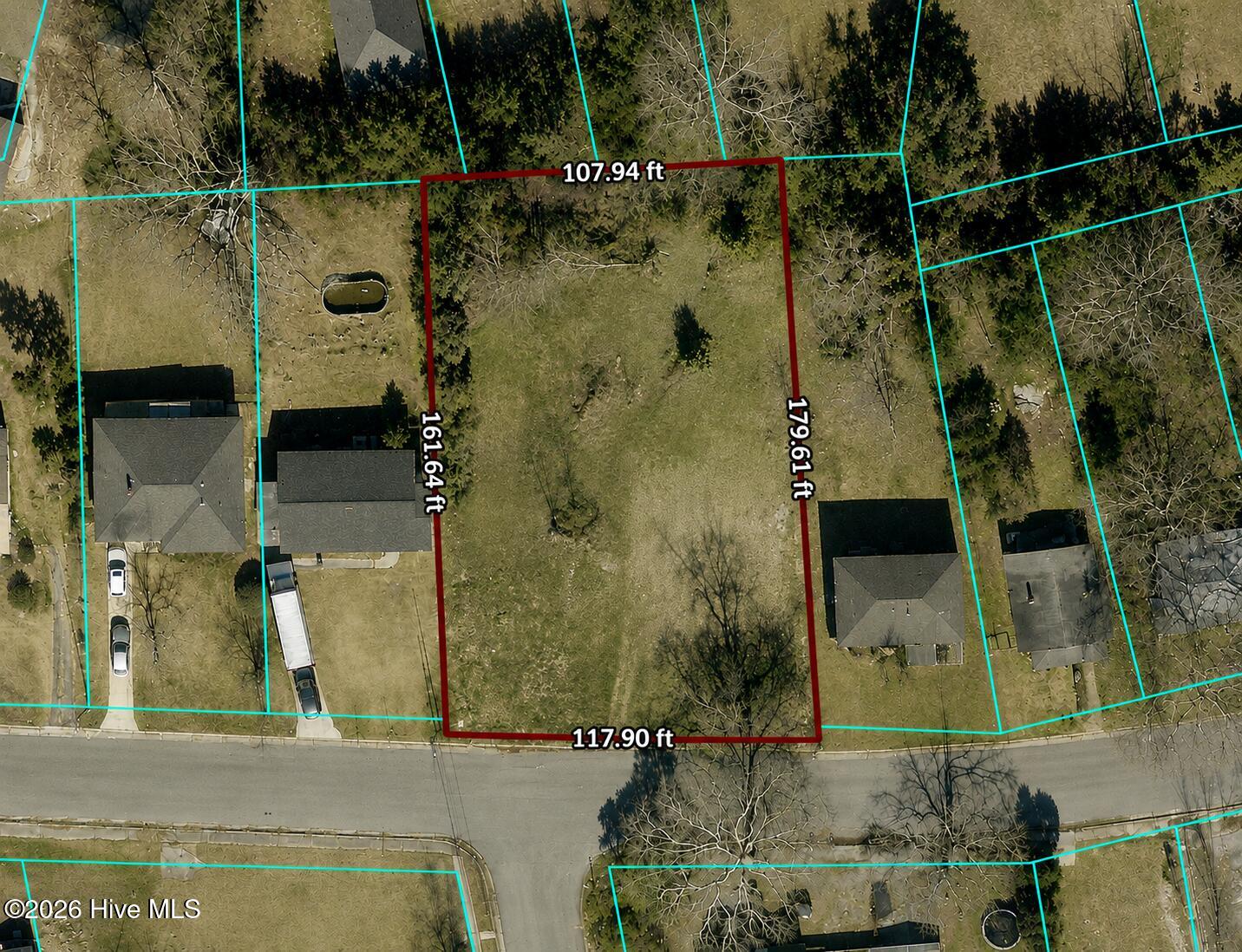 2025 Steiner Avenue Property Photo 2