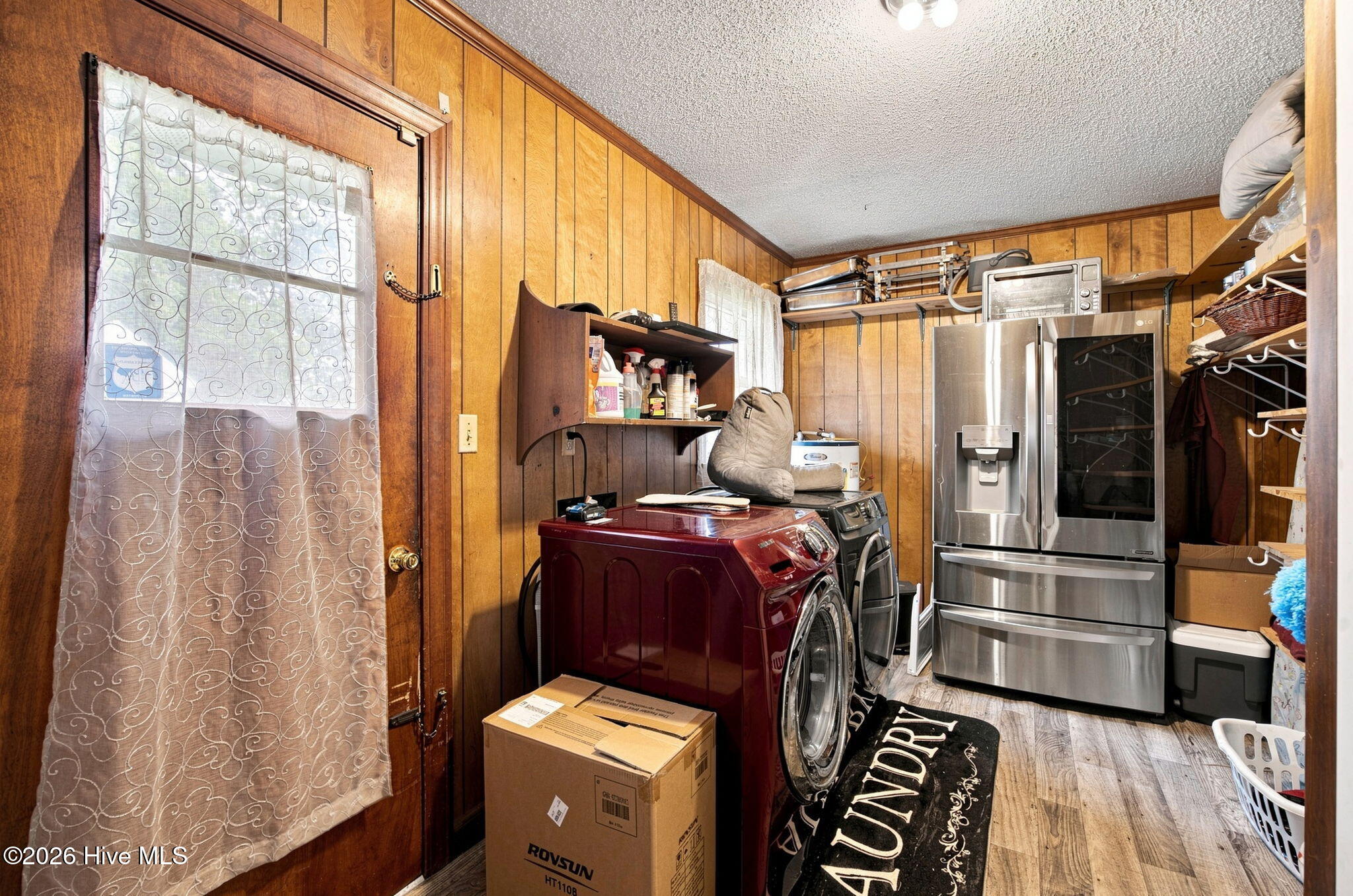 208 N West Avenue Property Photo 40