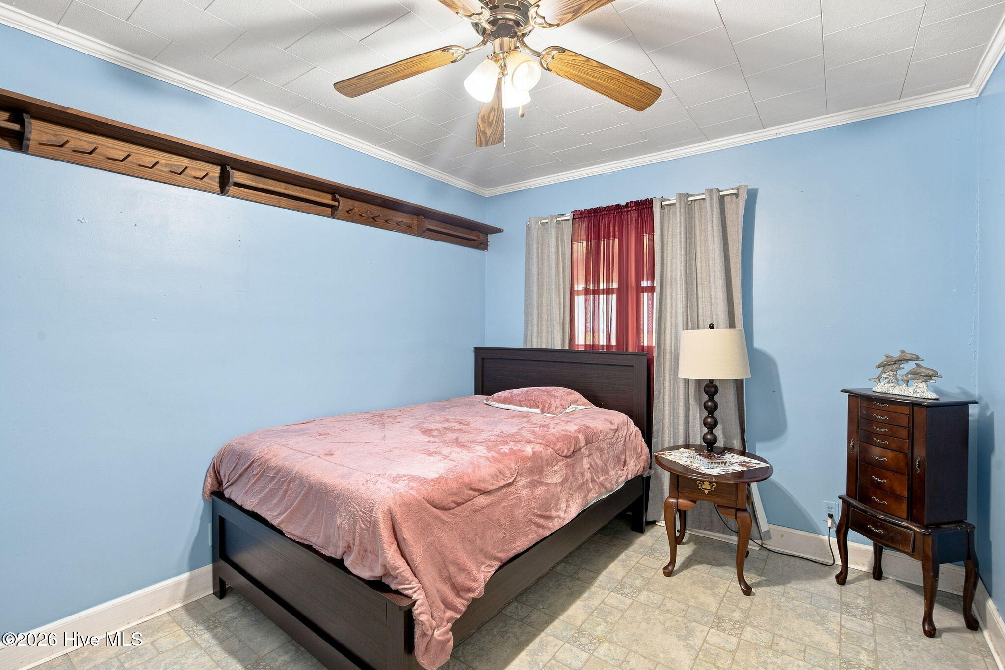 208 N West Avenue Property Photo 41