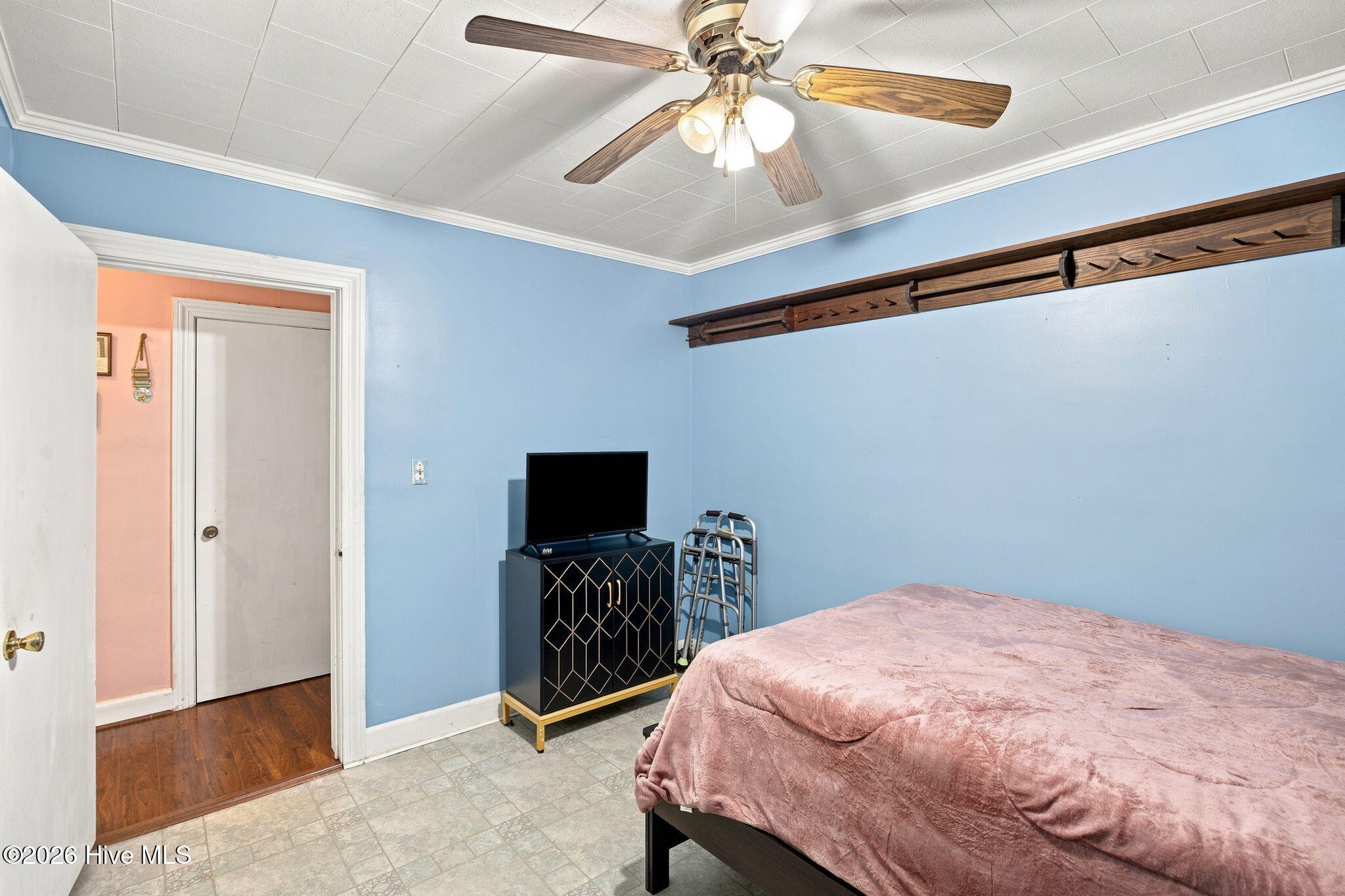 208 N West Avenue Property Photo 42