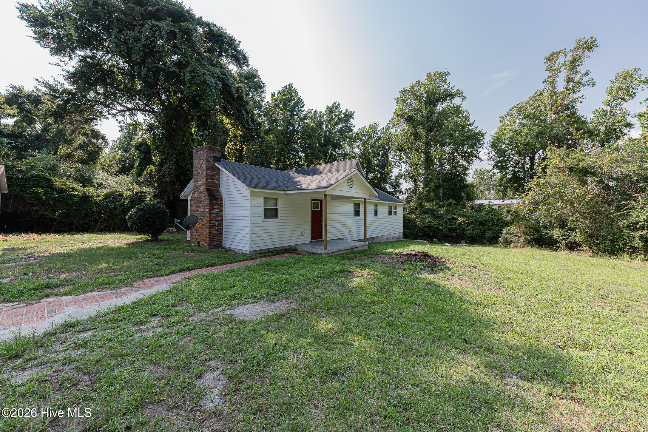 175 Peninsula Manor Road Property Photo 1