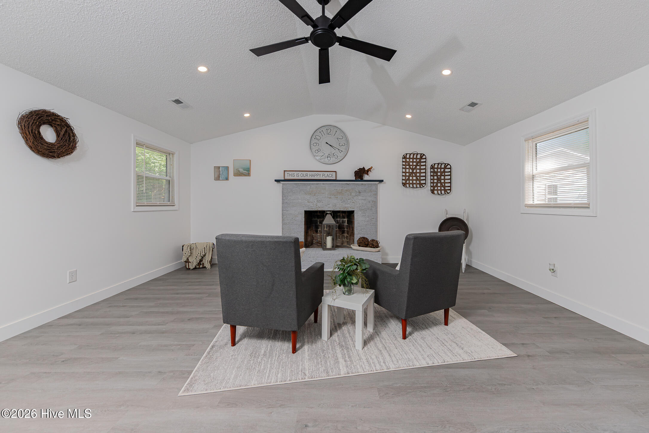 175 Peninsula Manor Road Property Photo 12